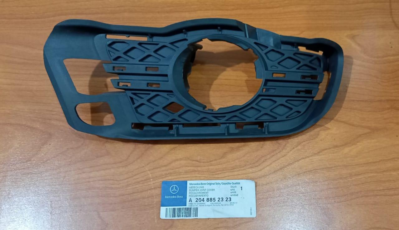 Mercedes-Benz W204 Front Right Bumper Grille A2048852323