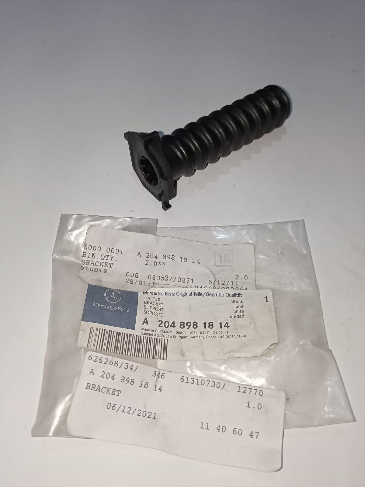 Mercedes-Benz W204 Bracket 2048981814