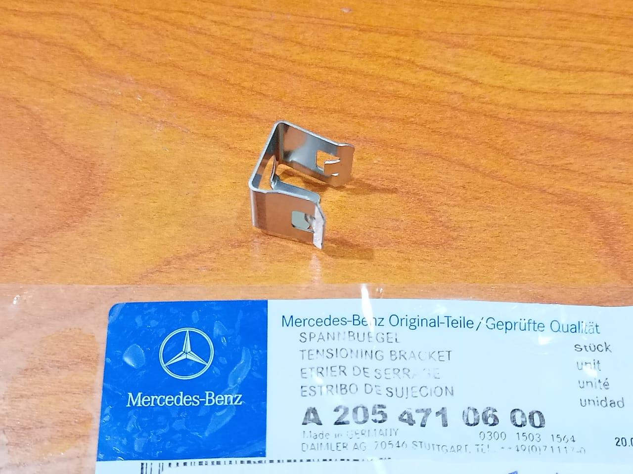MERCEDES BENZ W205 Tensioning Bracket A2054710600