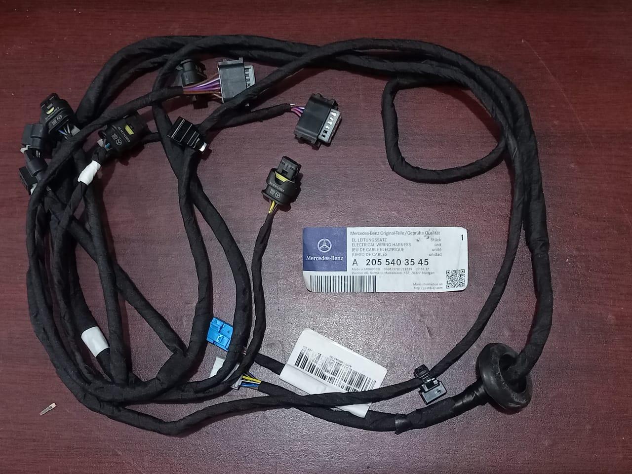 Genuine MERCEDES W205 FRONT PDC WIRING A2055403545