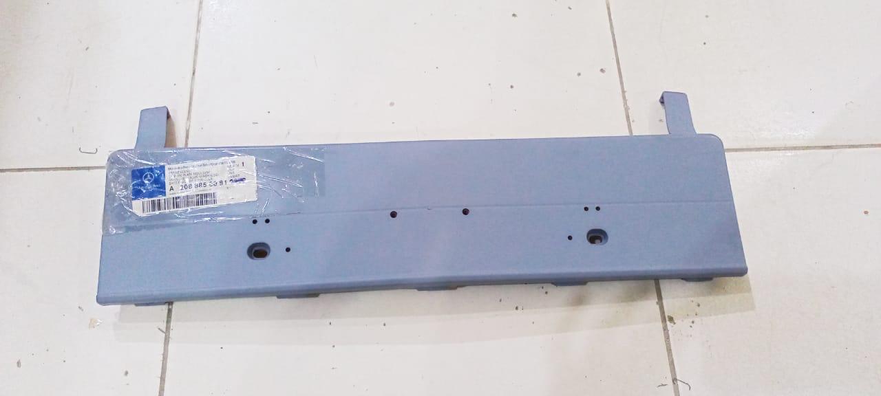 Mercedes-Benz CLK C208 2088850081 plate frame