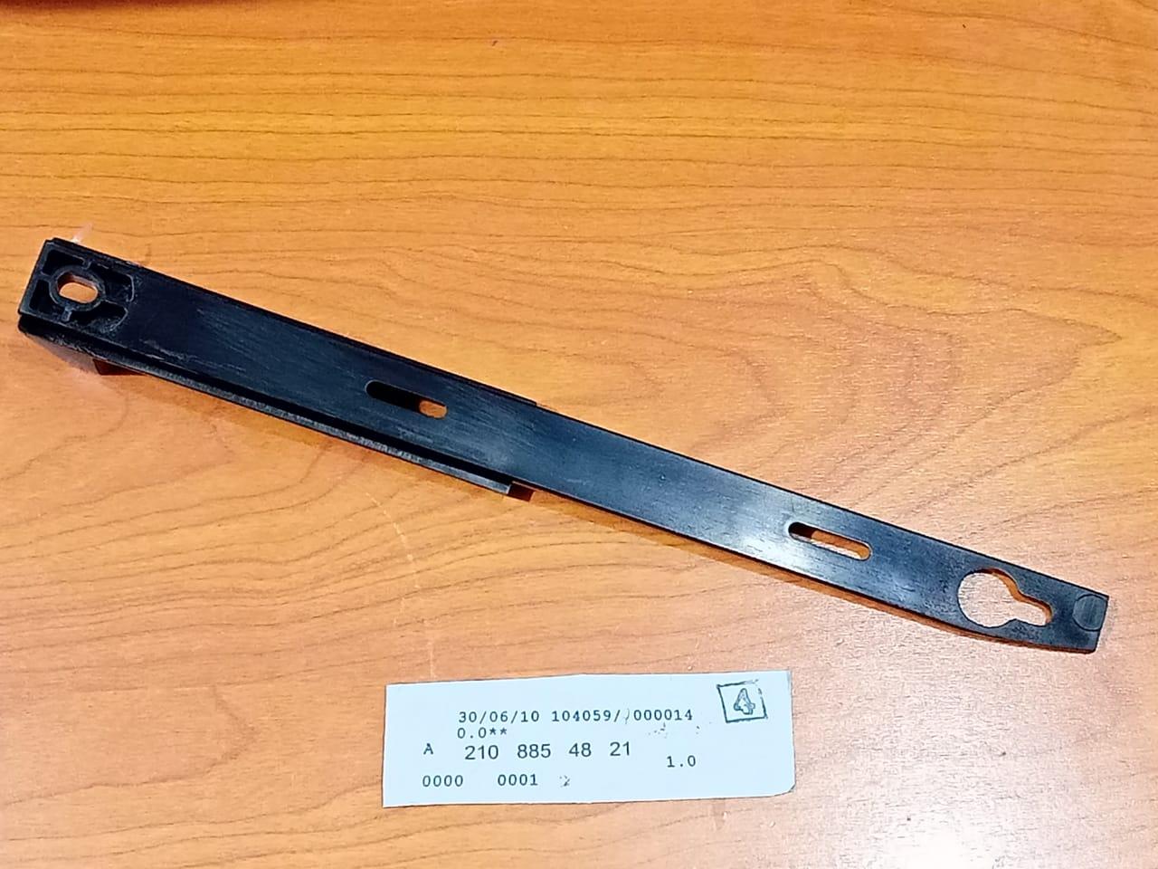 MERCEDES BENZ W210 Right Rail A2108854821
