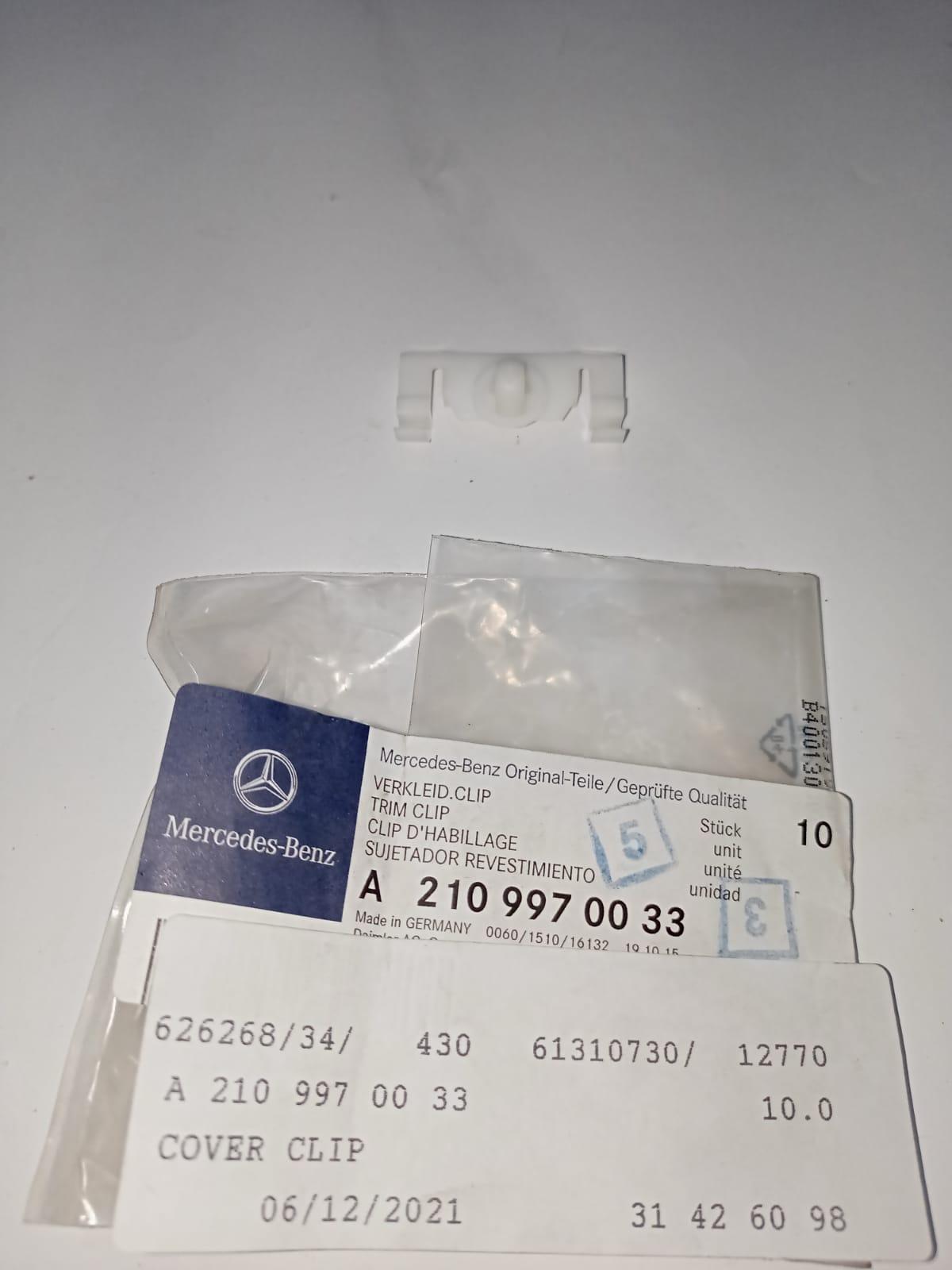 Mercedes-Benz W202 W211 Jack Cover Clip 2109970033
