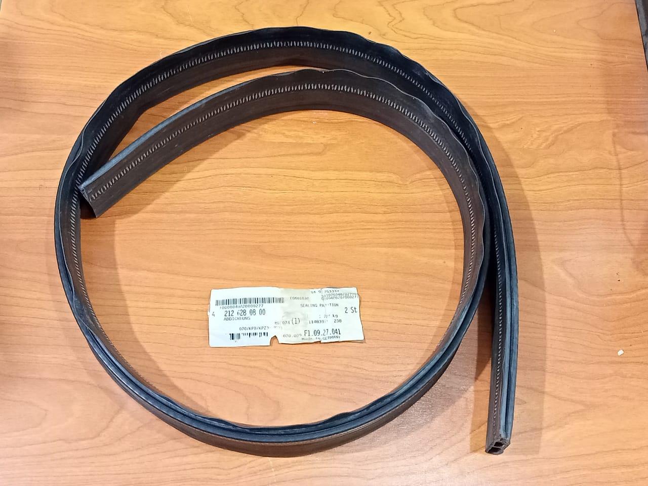 MERCEDES W212 E550 E350 Hood Weatherstrip Seal