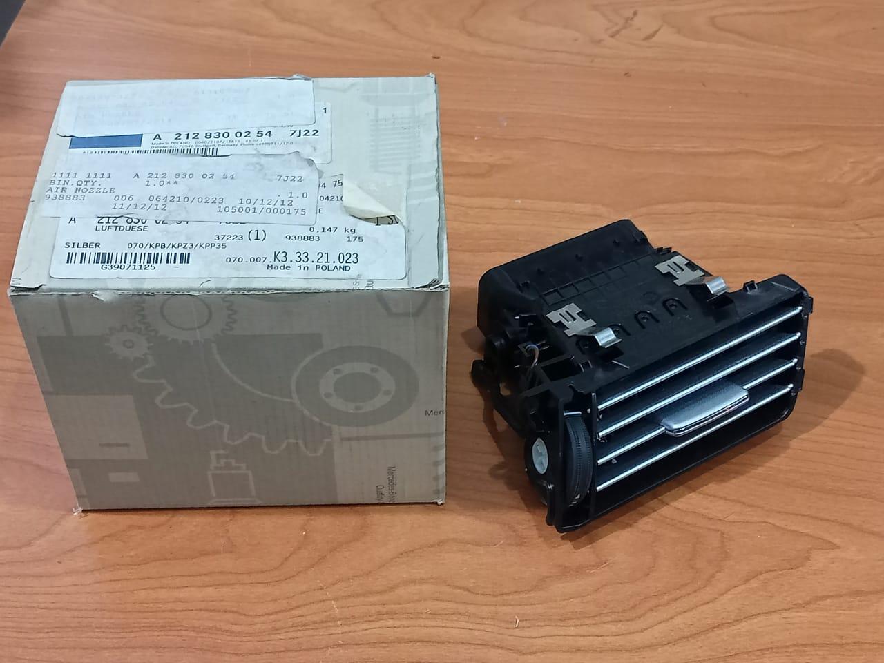 Mercedes-Benz Front Right Air Vent A2128300254 W212