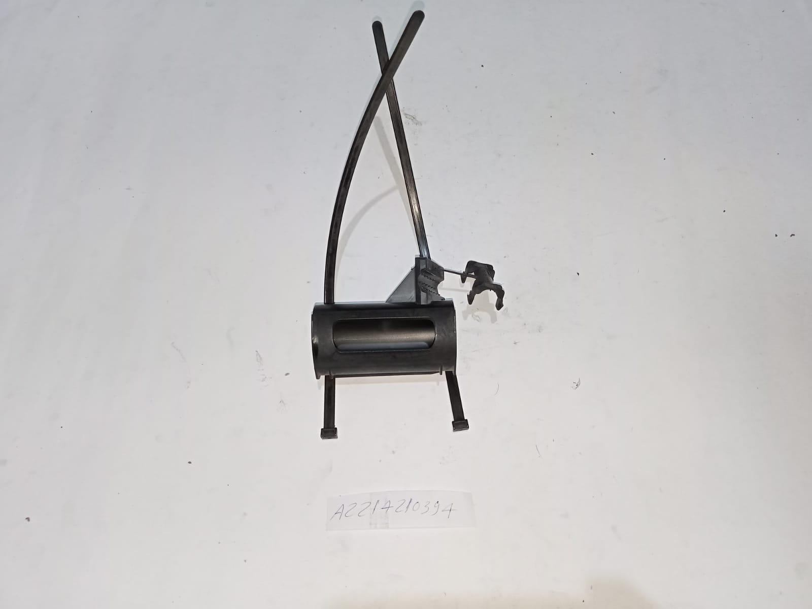 Mercedes-Benz W221 S400 S550 Bracket 2214210394
