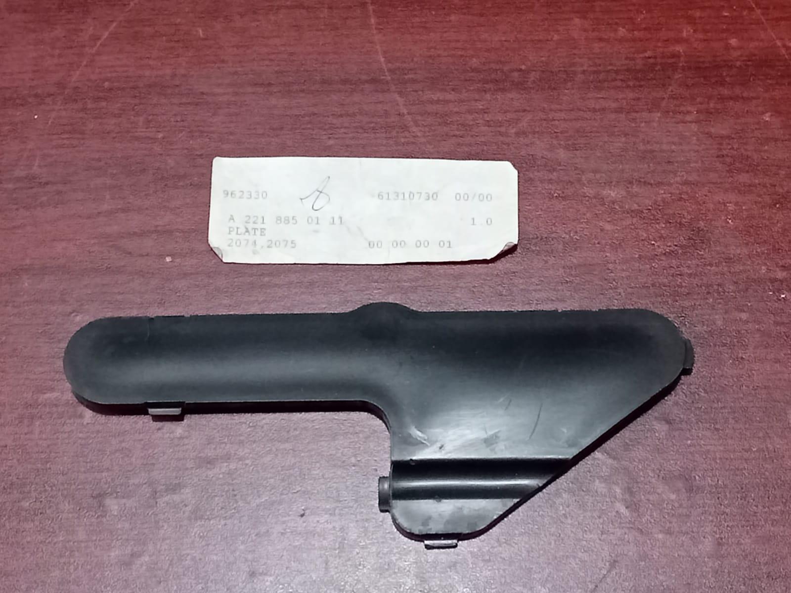 Mercedes S Class W221 LEFT Front Bumper Support Bracket A2218850111