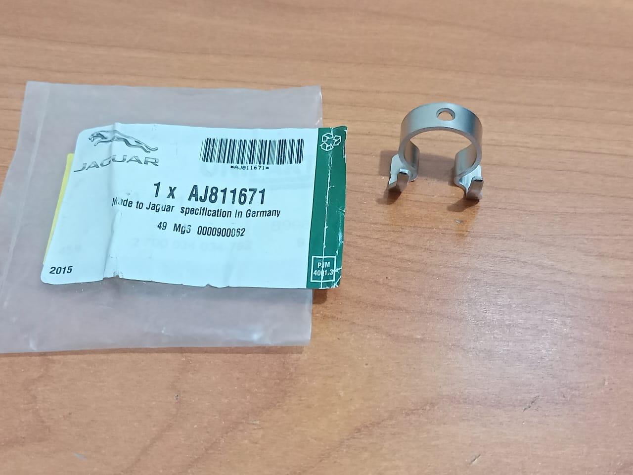 JAGUAR AJ811671 S-Type XF XJ XK V8 2003-2010 Fuel Injector Retaining Lock Clip