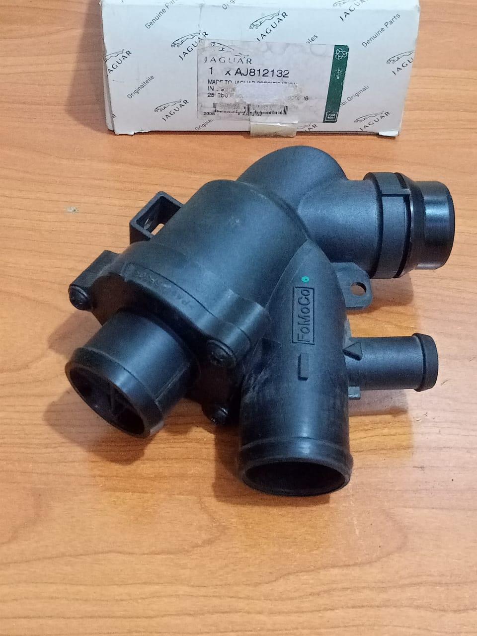 JAGUAR AJ812132 S-Type XF XJ XK V8 Engine Coolant Thermostat Housing AJ812887