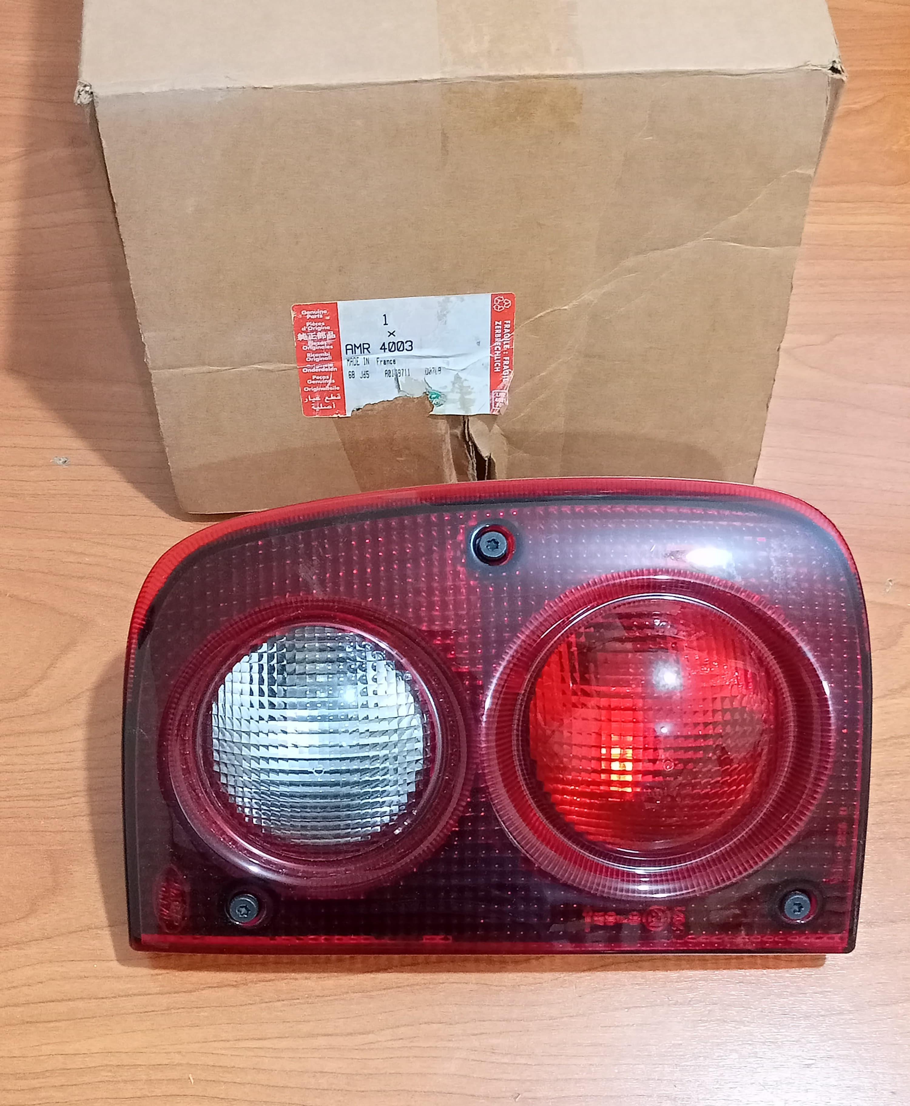 Land Rover Rear Fog & Reverse Lamp AMR4003 Freelander 1996-2006
