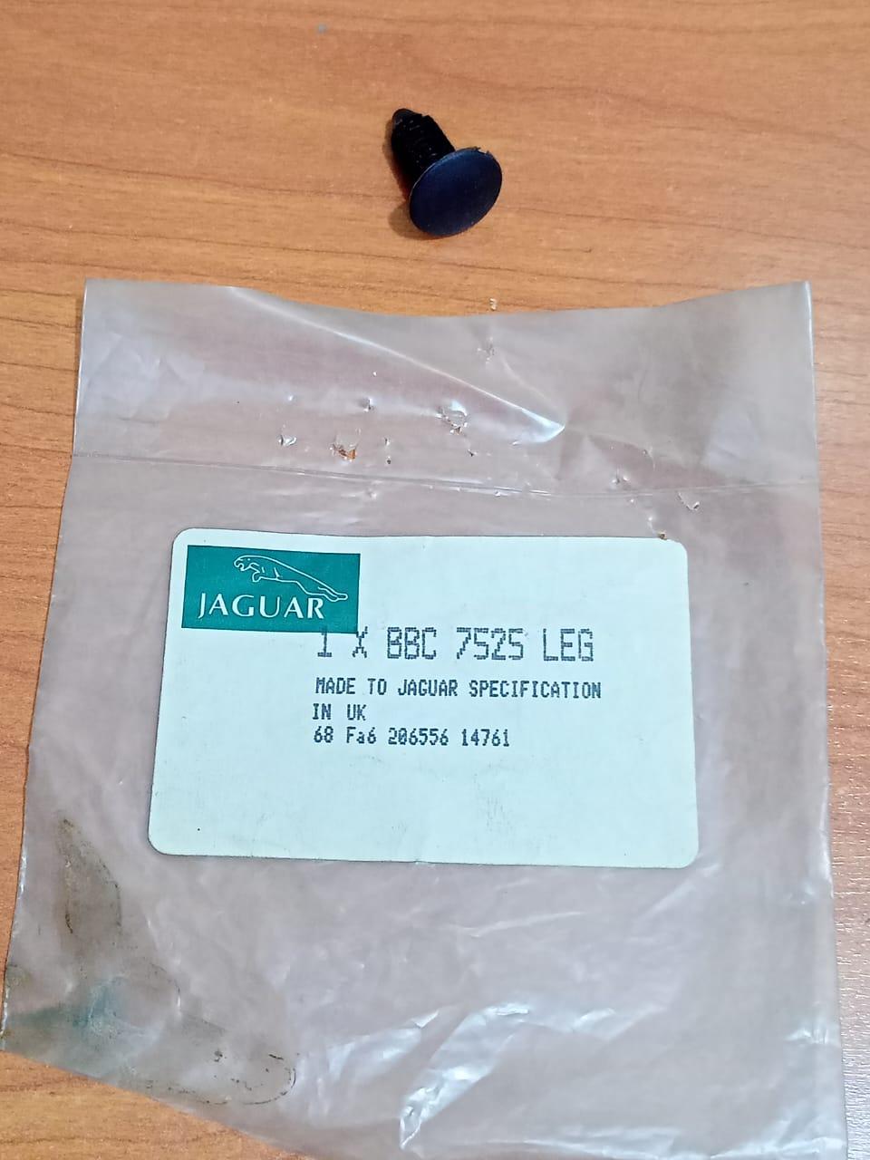 JAGUAR BBC7525LEG XJ6 XJ12 1987-1994 Interior Carpet Trim Fixing Button Clip