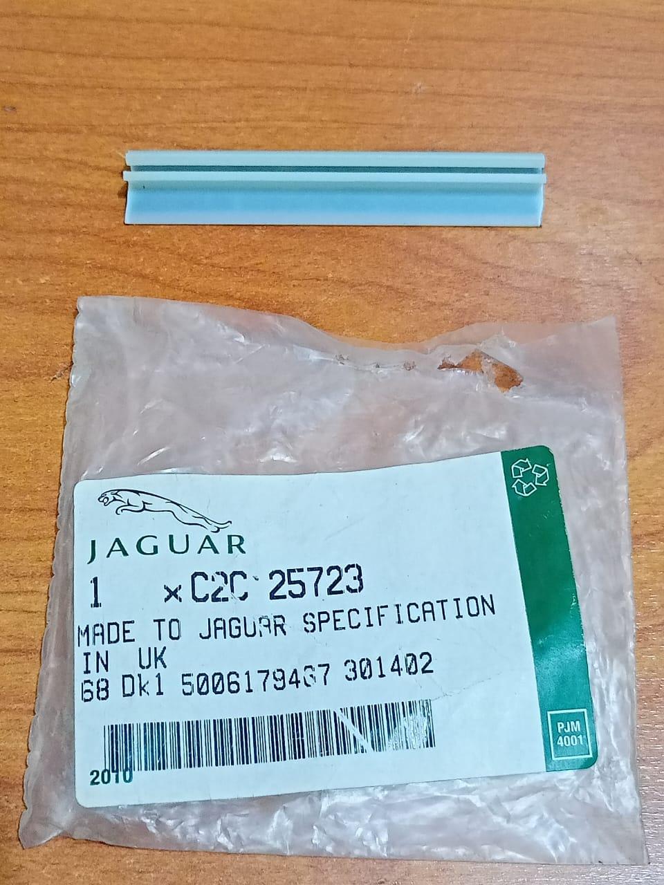 JAGUAR C2C25723 XJ X350 2003-2009 Exterior Rocker Panel Moulding Retainer Clip