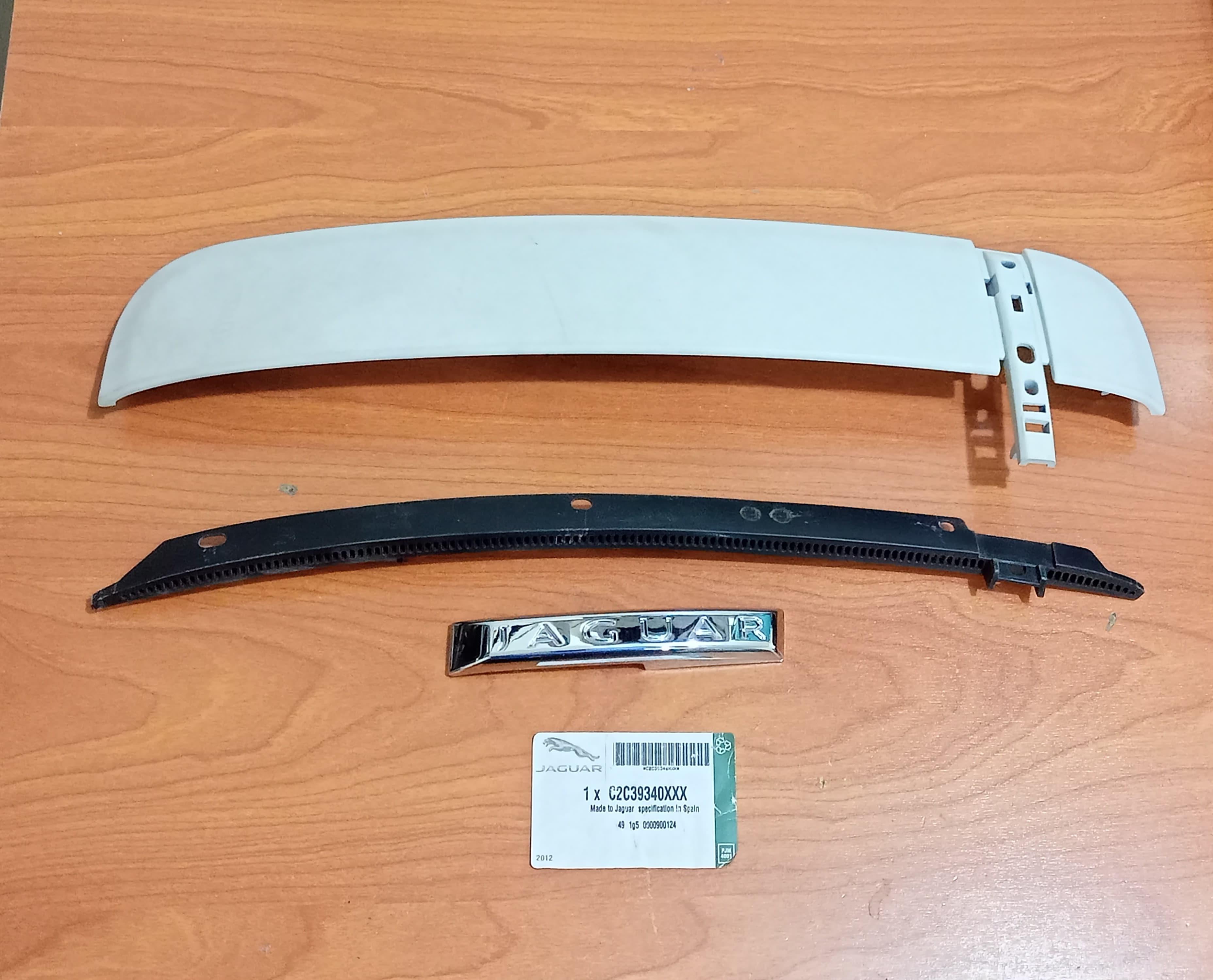 JAGUAR C2C39340XXX XJ X350 2003-2009 Dashboard Interior Air Vent Finisher Trim