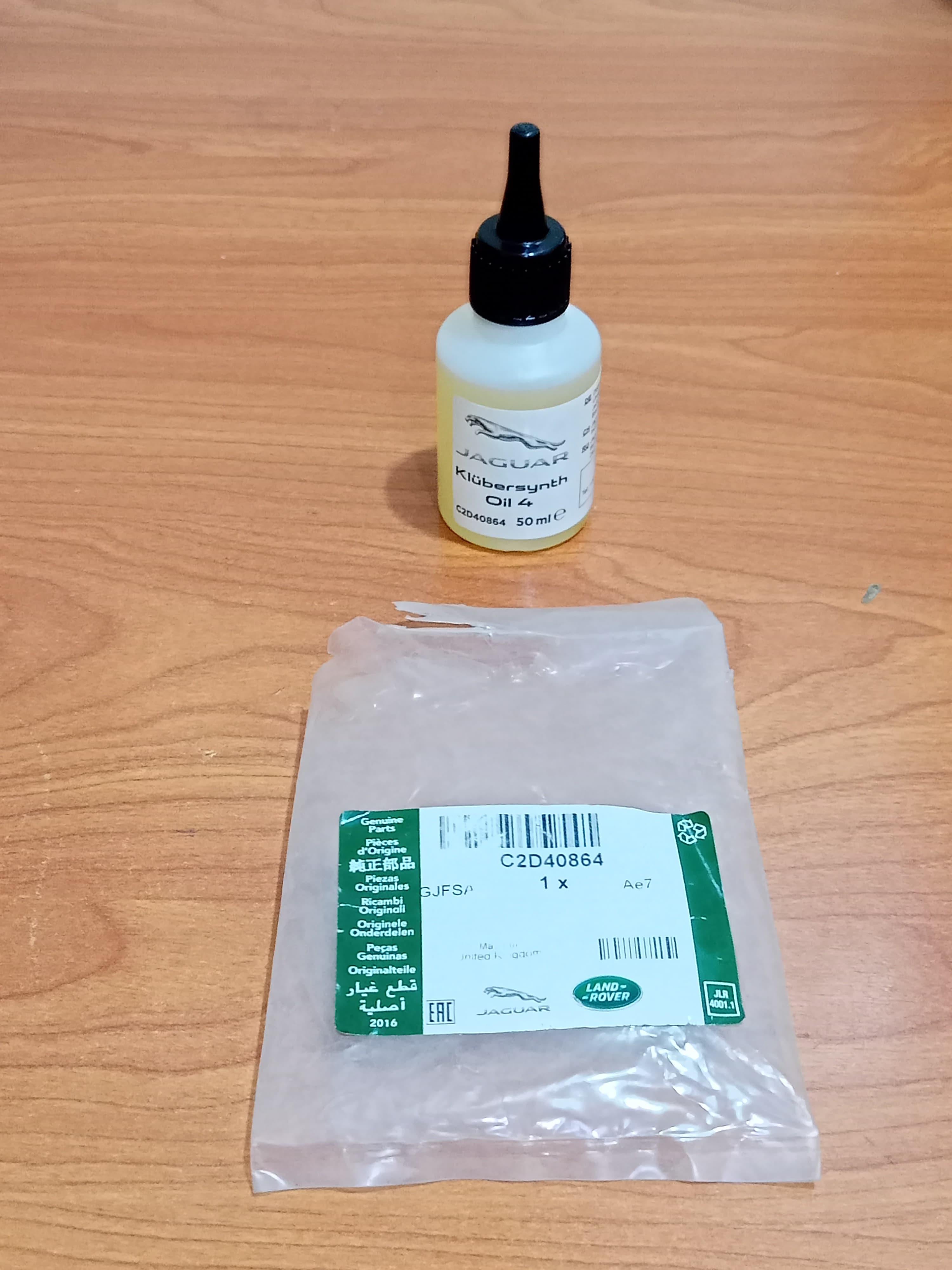 JAGUAR C2D40864 XJ X351 2010-2019 Panoramic Sunroof Track Special Lubricant Grease