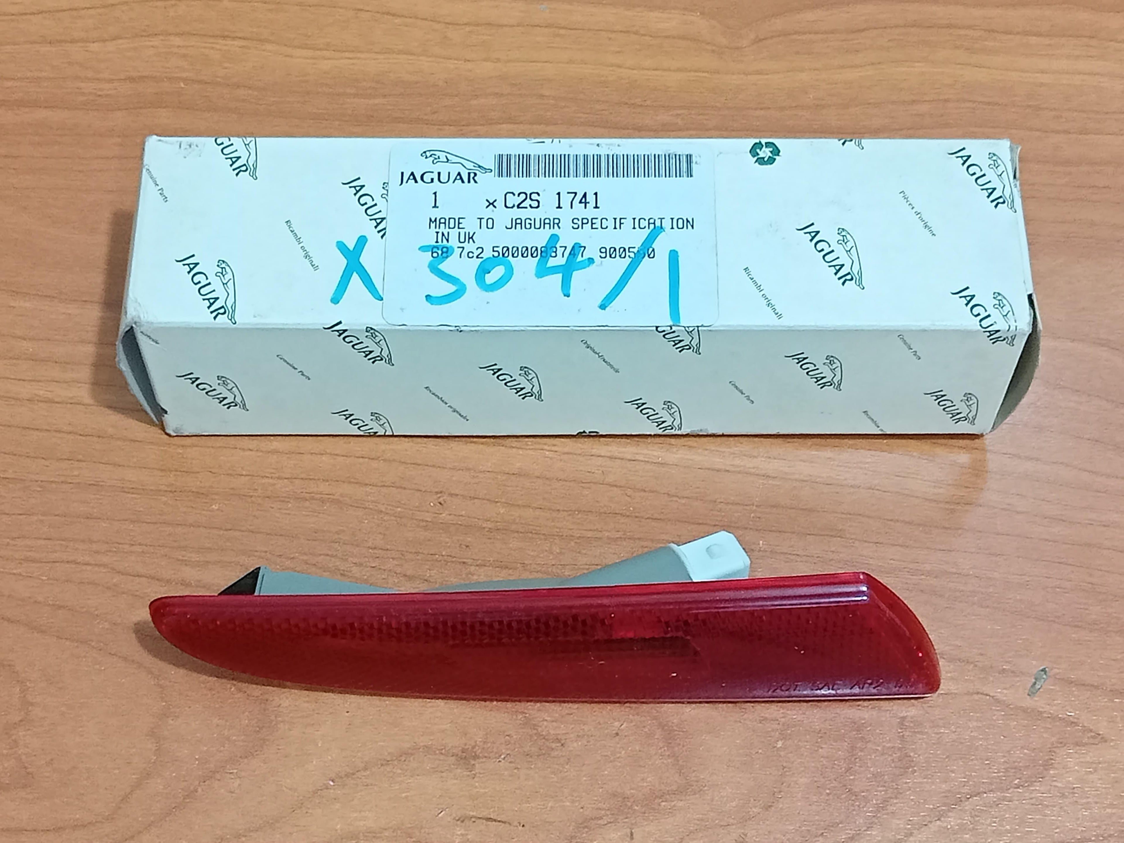 JAGUAR C2S1741 X-Type 2001-2010 Front Bumper Side Marker Reflector Lamp Light