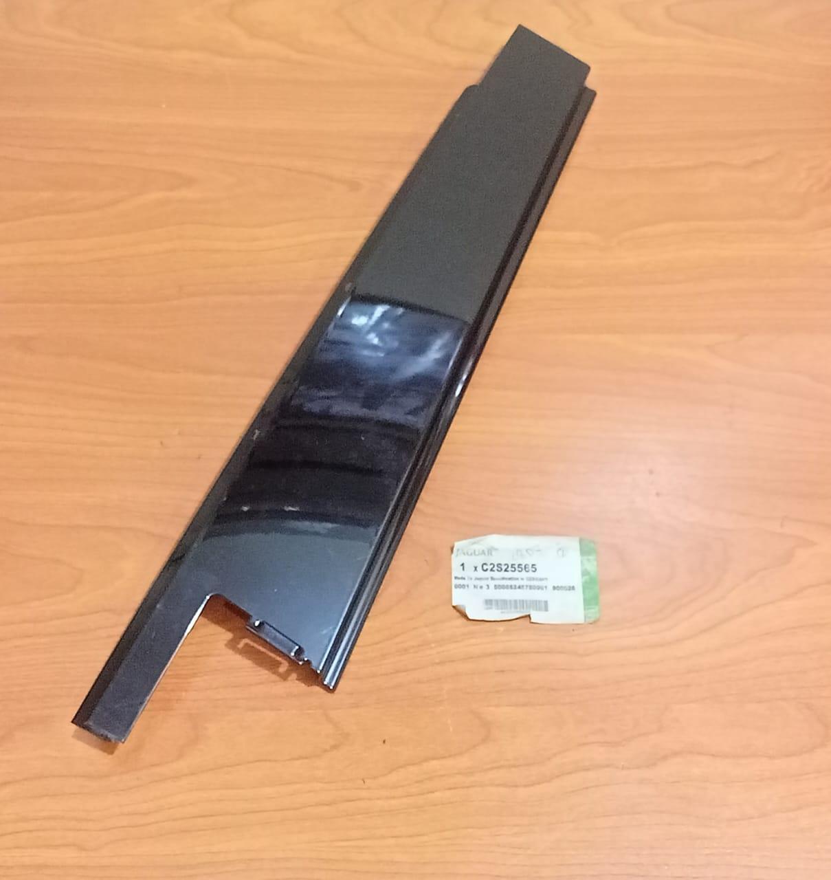 JAGUAR C2S25565 X-Type 2001-2010 Exterior Door Window B-Pillar Finisher Trim