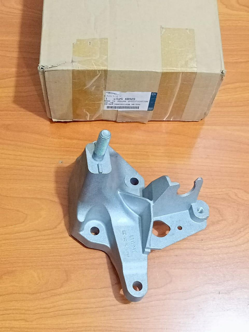 JAGUAR C2S48929 X-Type 2001-2010 Front Bumper Lower Grille Mounting Bracket