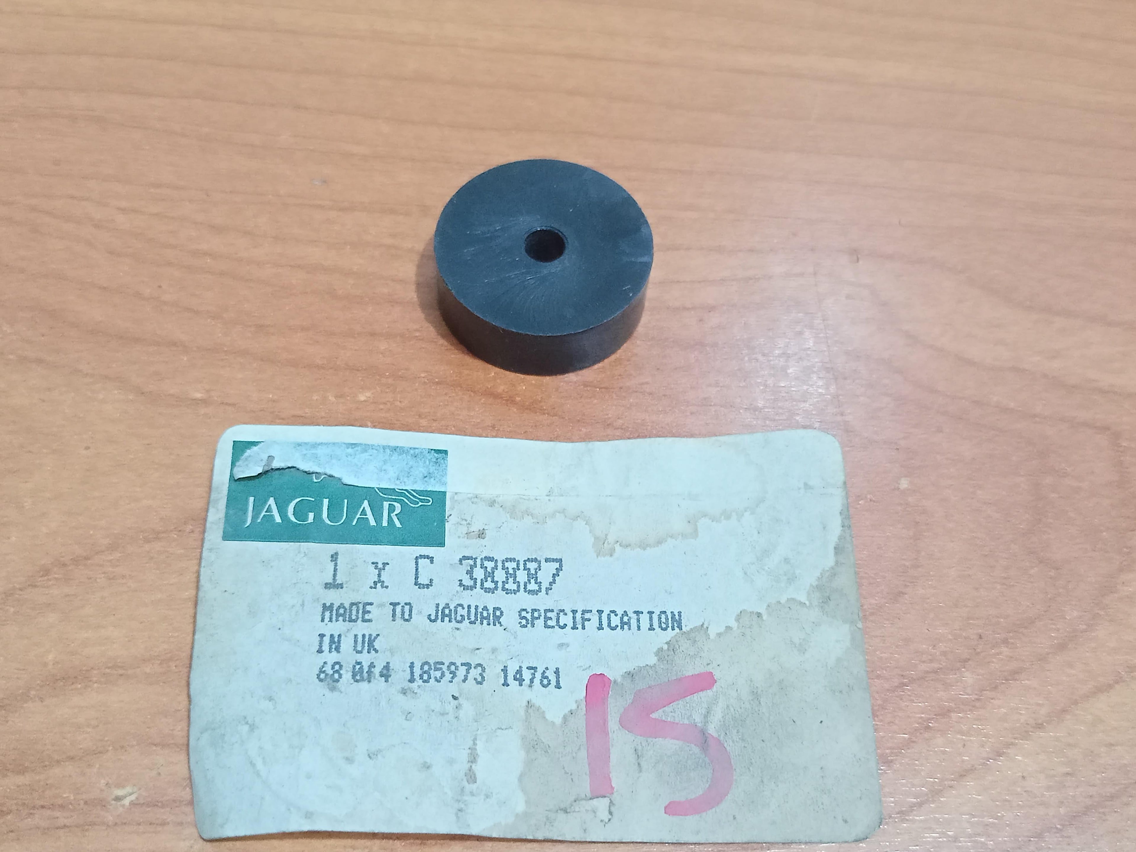 JAGUAR C38887 Series III Saloon 1979-1992 Front Wheel Hub Inner Bearing Spacer