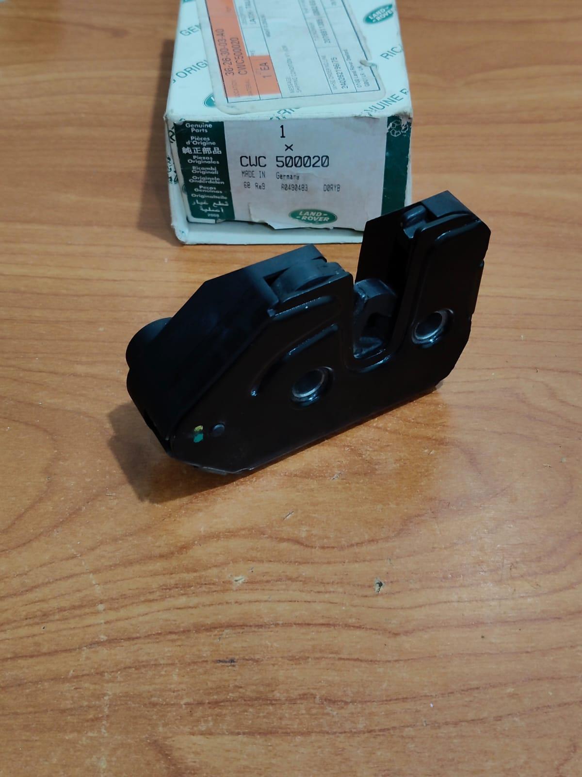 Land Rover Lower Right Tailgate Latch Range Rover 2006-2012