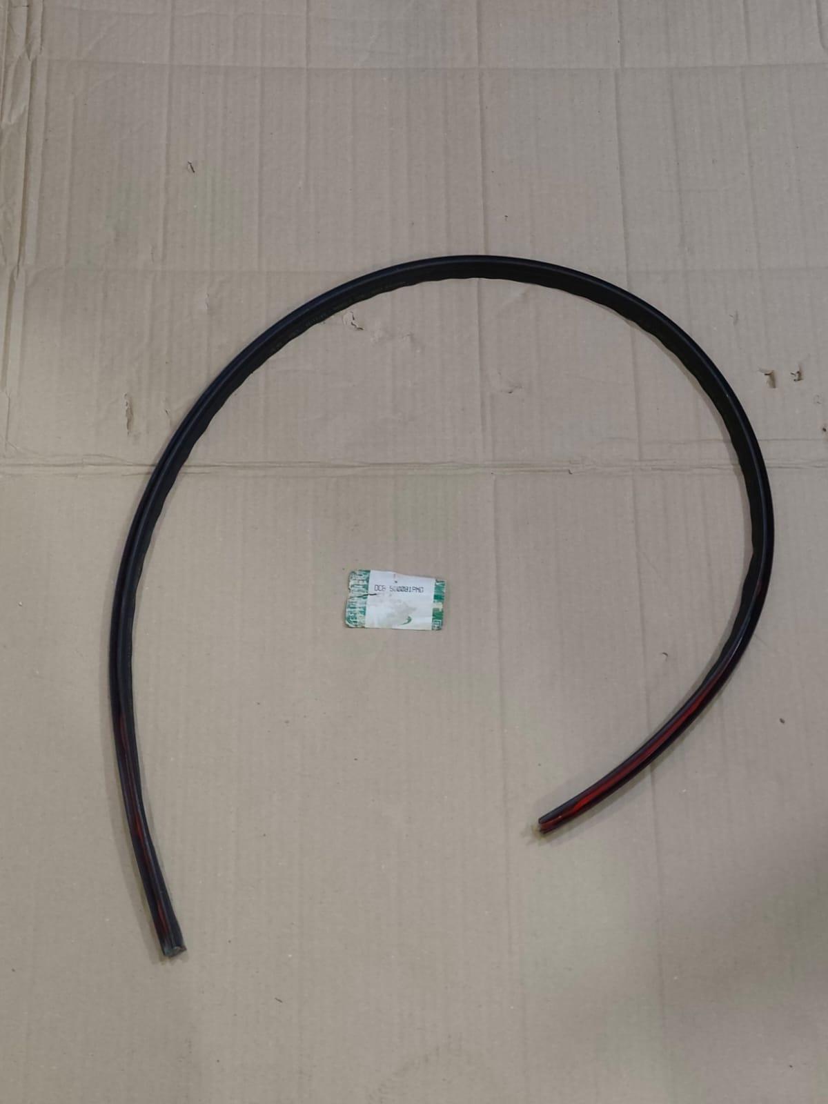 Land Rover DCB500081PMD Windshield Top Molding Range Rover 2002-2012