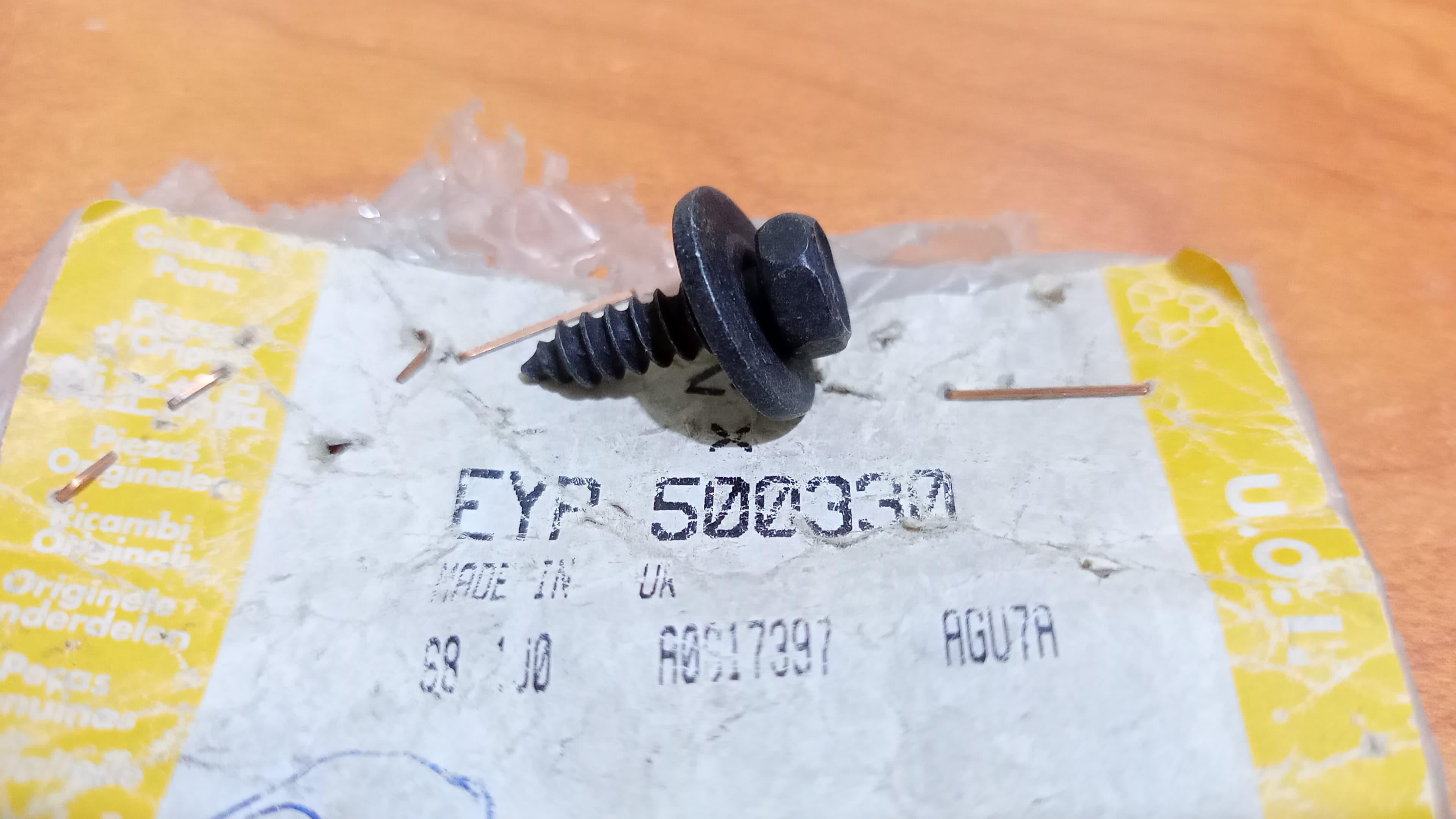 Land Rover EYP500330 Upper Bracket Bolt Range Rover 2006-2009