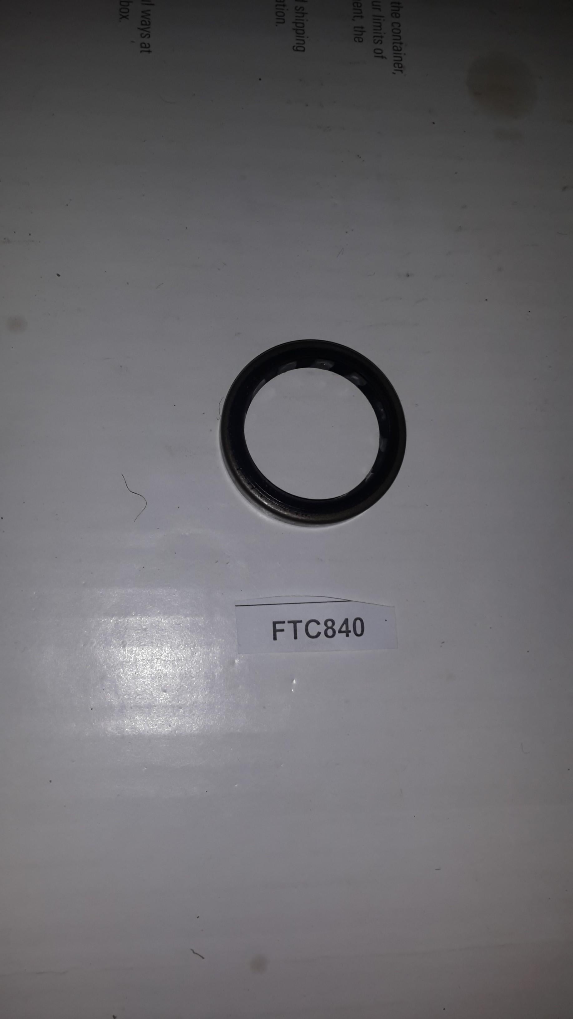 Land Rover FTC840 Oil Seal Genuine Defender Discovery 1983-2016