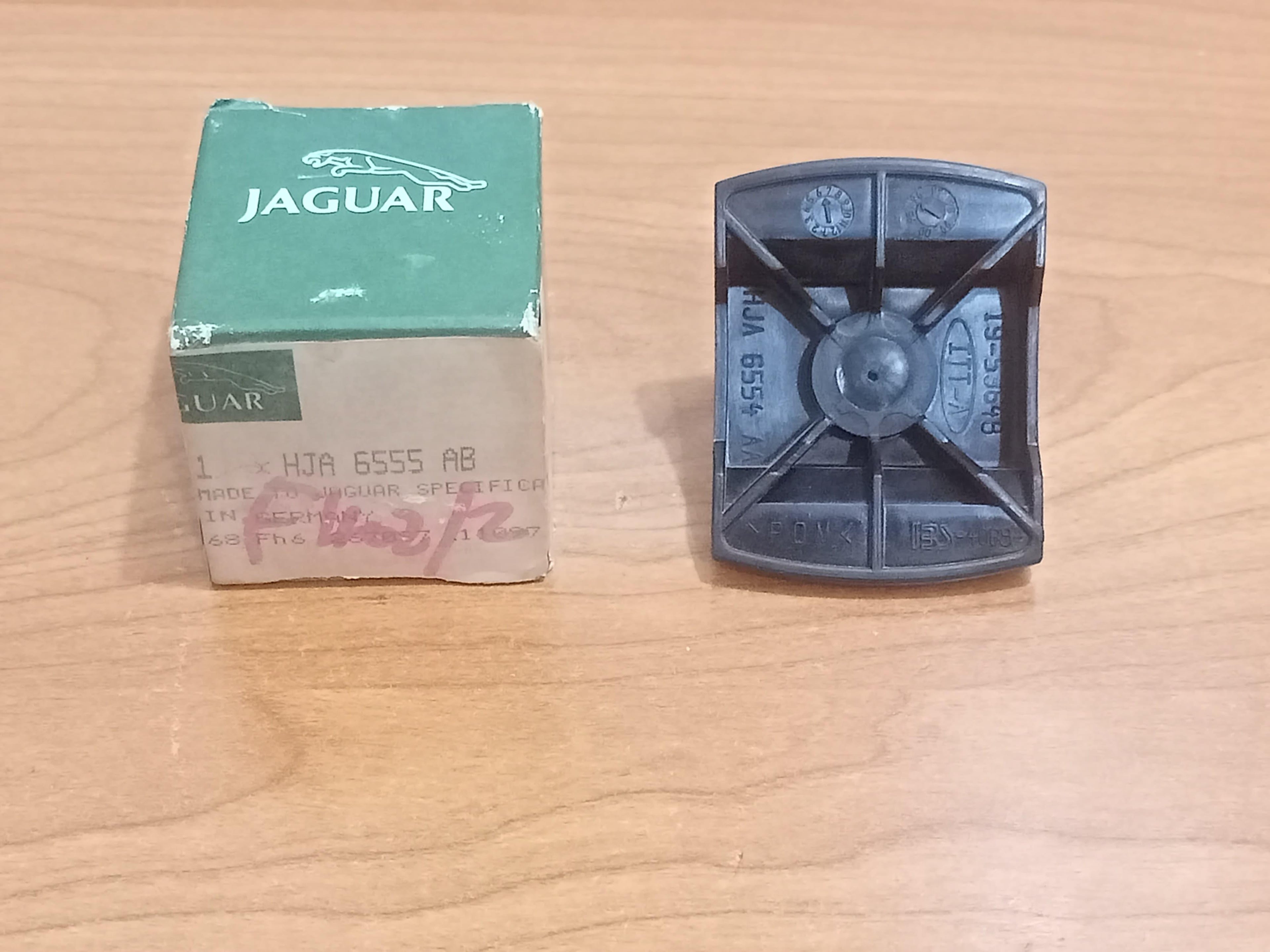 JAGUAR HJA6555AB XK8 XKR 1997-2006 Front Rear Bumper Cover Retainer Guide Block