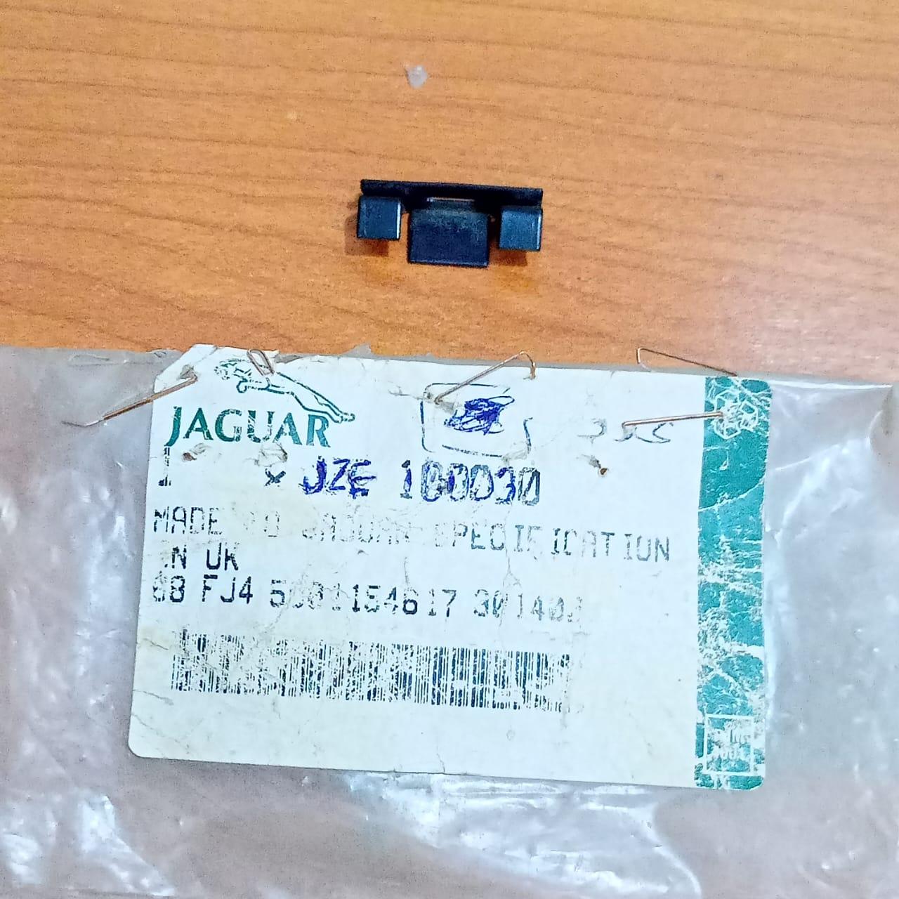 JAGUAR JZE100030 XK8 XKR 1997-2006 Front Headlamp Light Mount Special Spring Clip