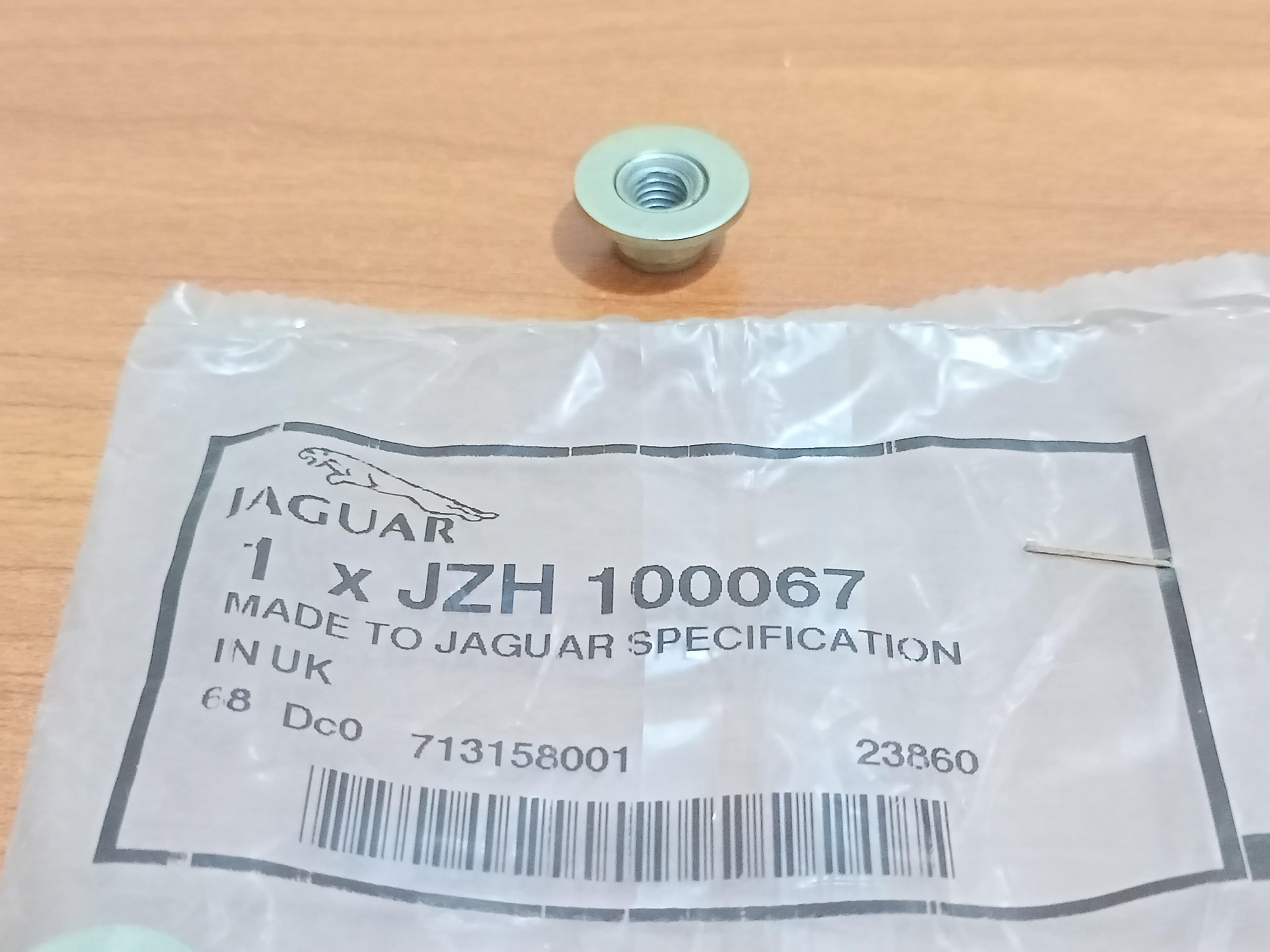 JAGUAR JZH100067 XK8 XKR Front Suspension Shock Absorber Top Mount Nut & Washer
