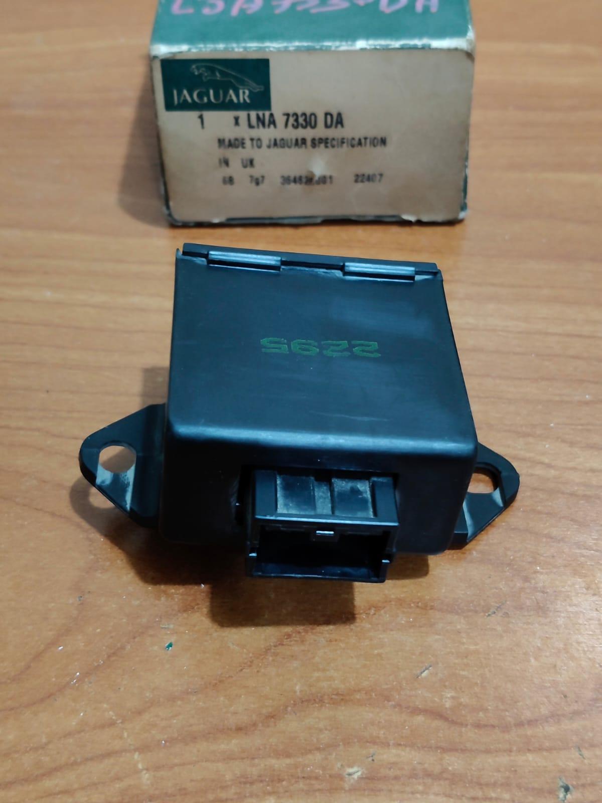 JAGUAR LNA7330DA XJ6 XJ12 XJR X300 Factory Premium Audio Interface Output Module