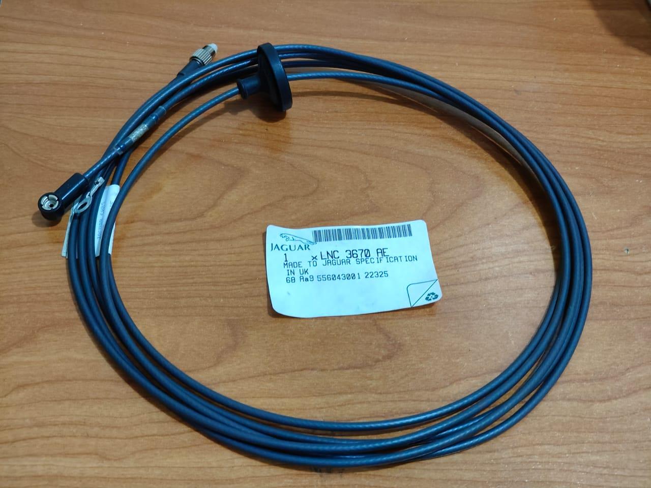JAGUAR LNC3670AE XJ8 XJR X308 Rear Fender Radio Aerial Antenna Coax Cable Wire