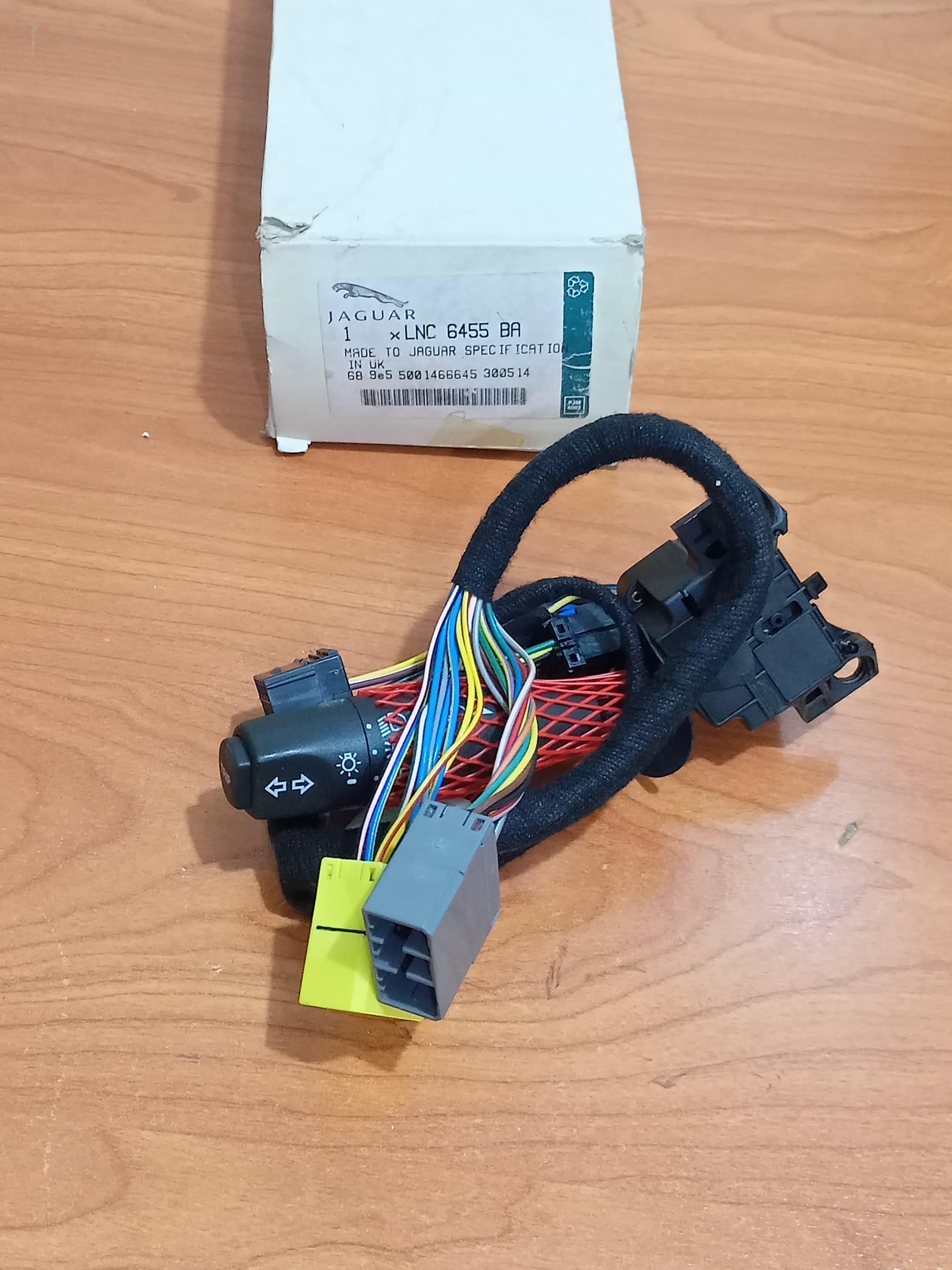 JAGUAR LNC6455BA XJ8 XJR X308 Steering Column Turn Signal Direction Indicator Switch