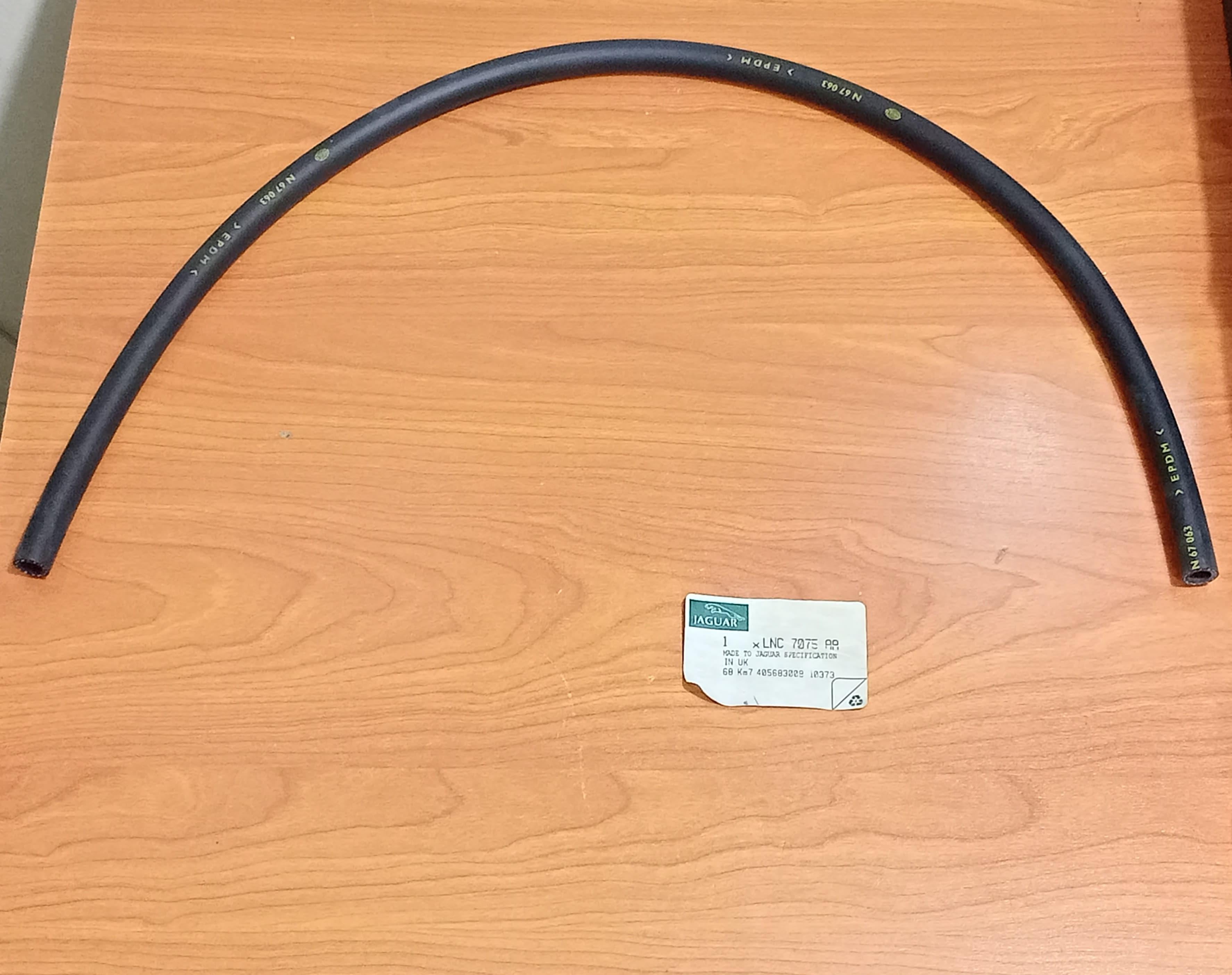 JAGUAR LNC7075AA XJ8 XJR X308 Front Windscreen Washer Jet Fluid Hose Pipe Tube