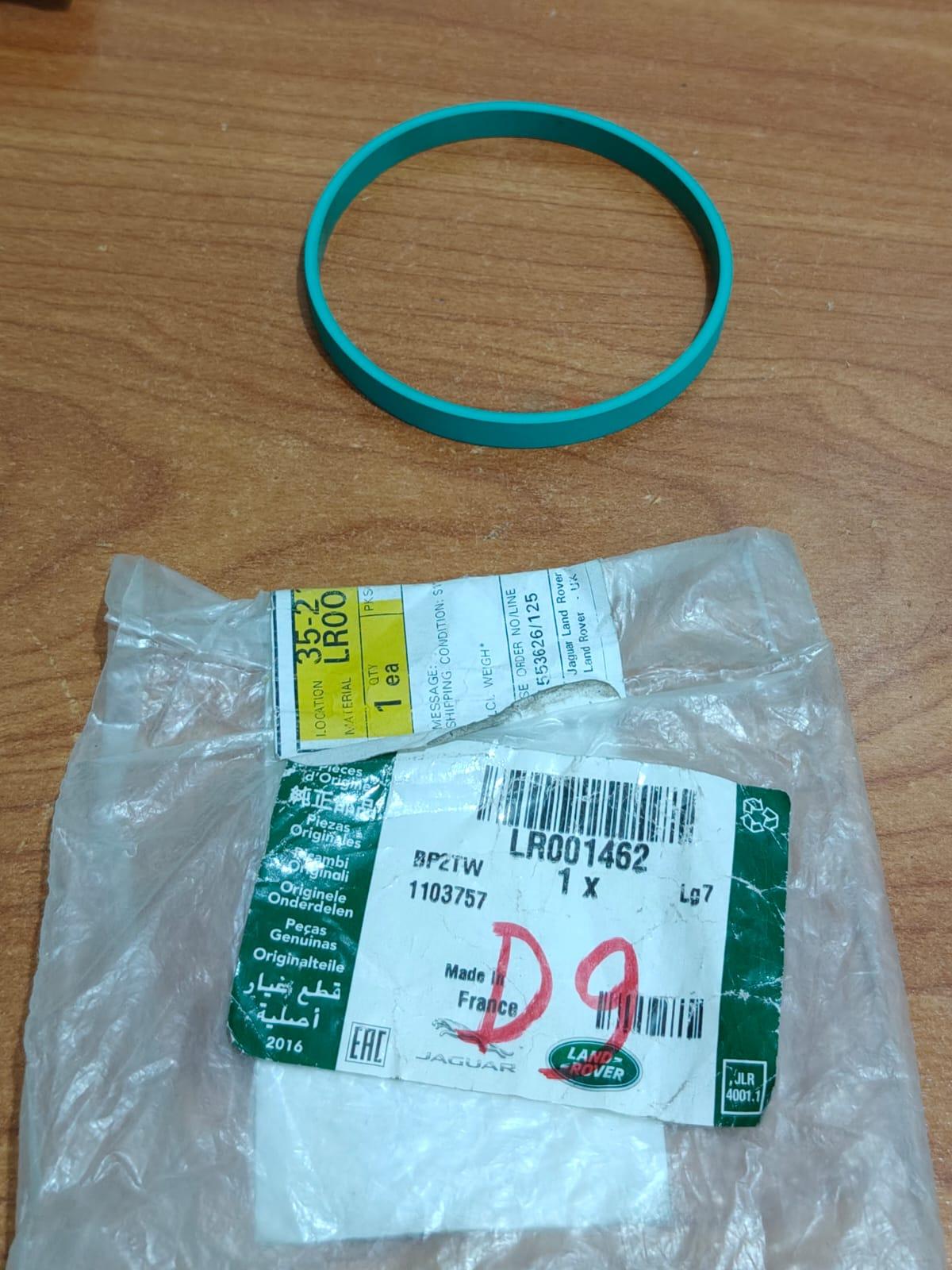 Land Rover Screw LR001496 Range Rover 2006-2012