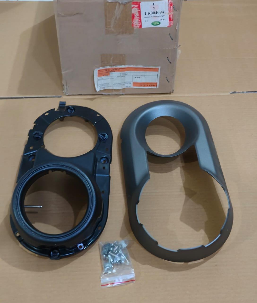 Land Rover LR004094 Right Fog Lamp Bracket LR2,Freelander 2