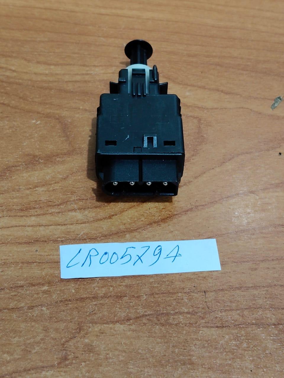 Land Rover Brake Light Switch LR005794 Discovery 1 Range Rover