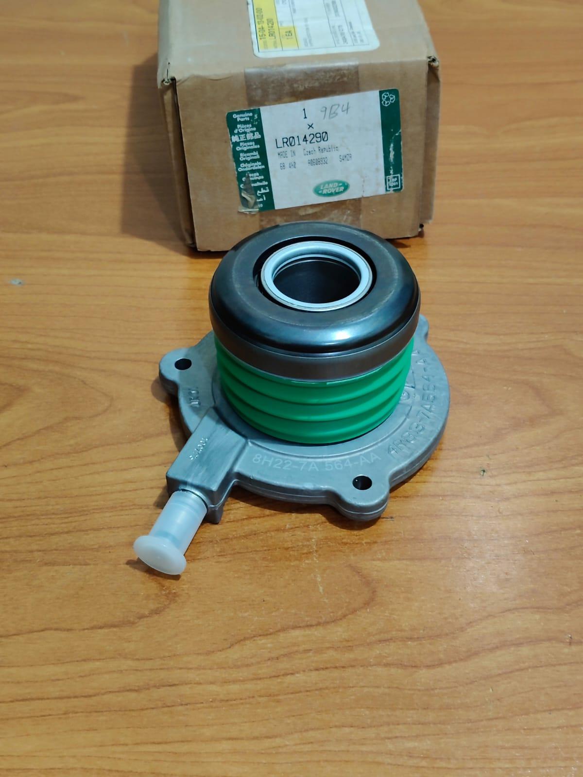 Land Rover Clutch Slave Cylinder LR014290 Range Rover 2006-2012