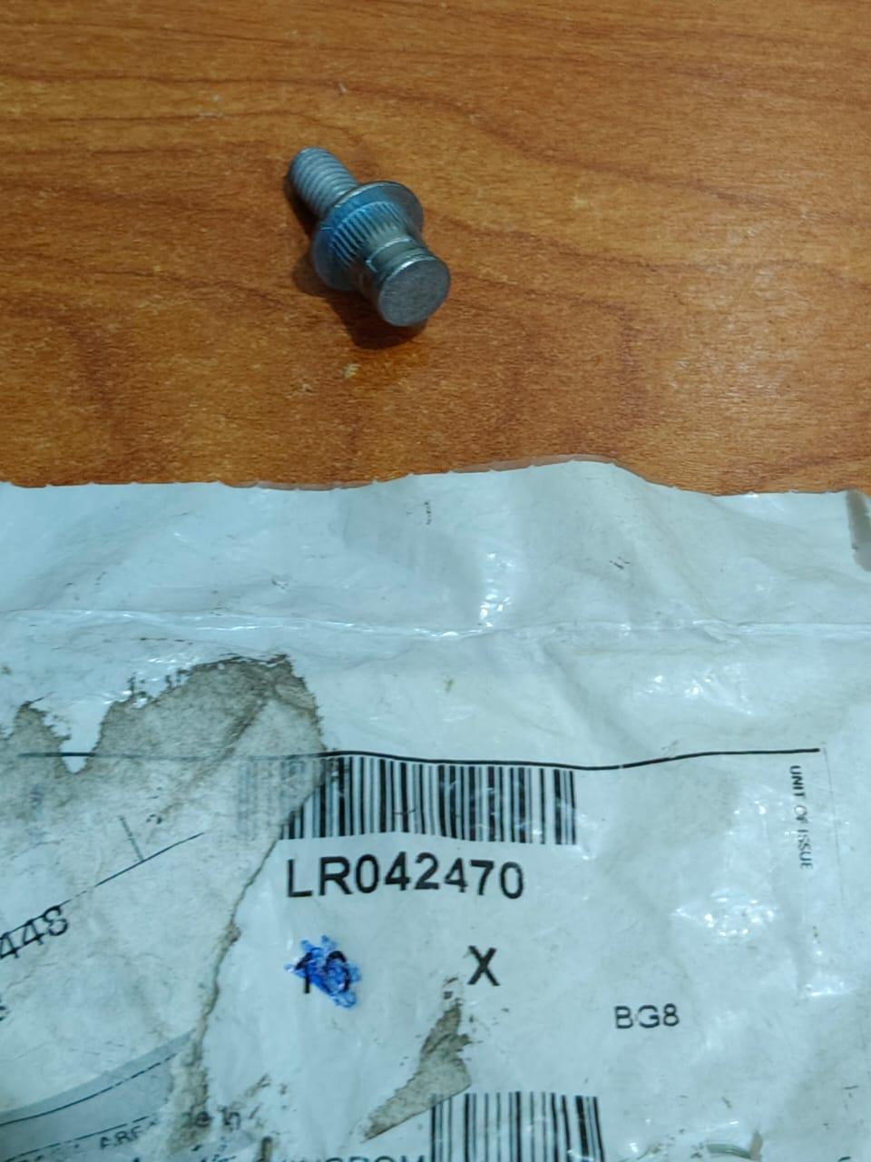 Land Rover Front Molding Stud LR042470 Range Rover 2013-2022