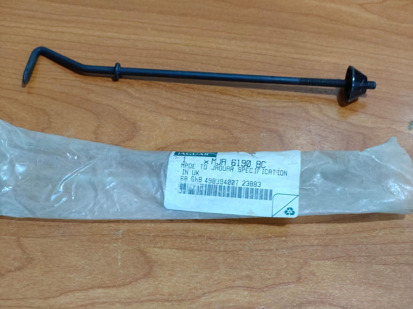 JAGUAR MJA6190BC XK8 XKR 1997-2006 Rear Trunk Boot Spare Wheel Clamp Anchor Screw