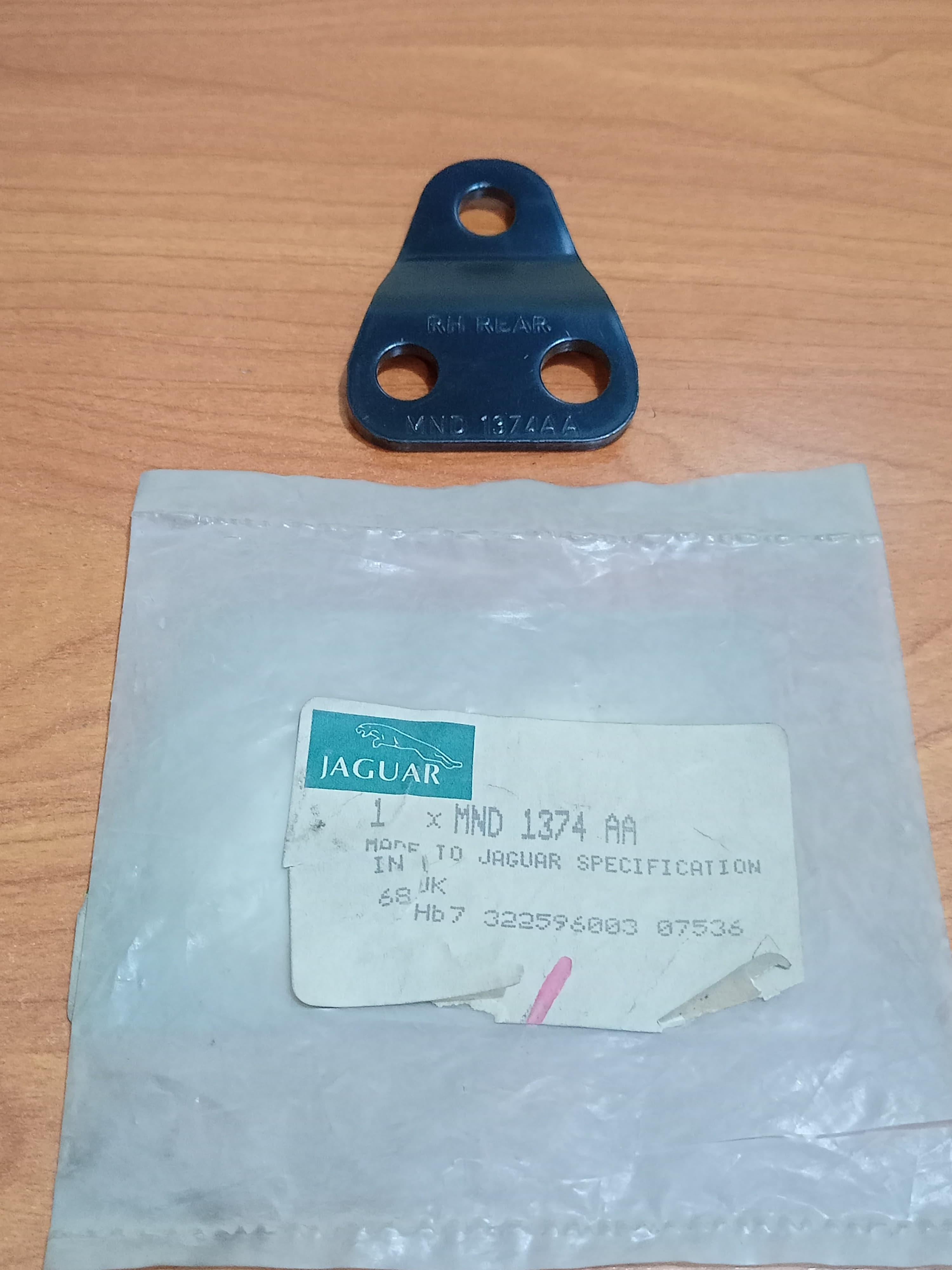 JAGUAR MND1374AA XJ8 XJR X308 Front Suspension Shock Absorber Top Mounting Plate