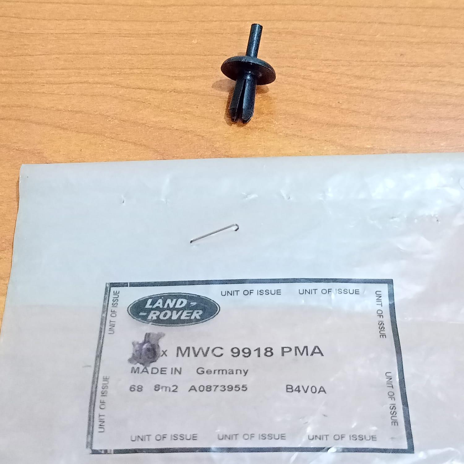 Land Rover MWC9918PMA Plastic Drive Rivet Defender 1990-2016