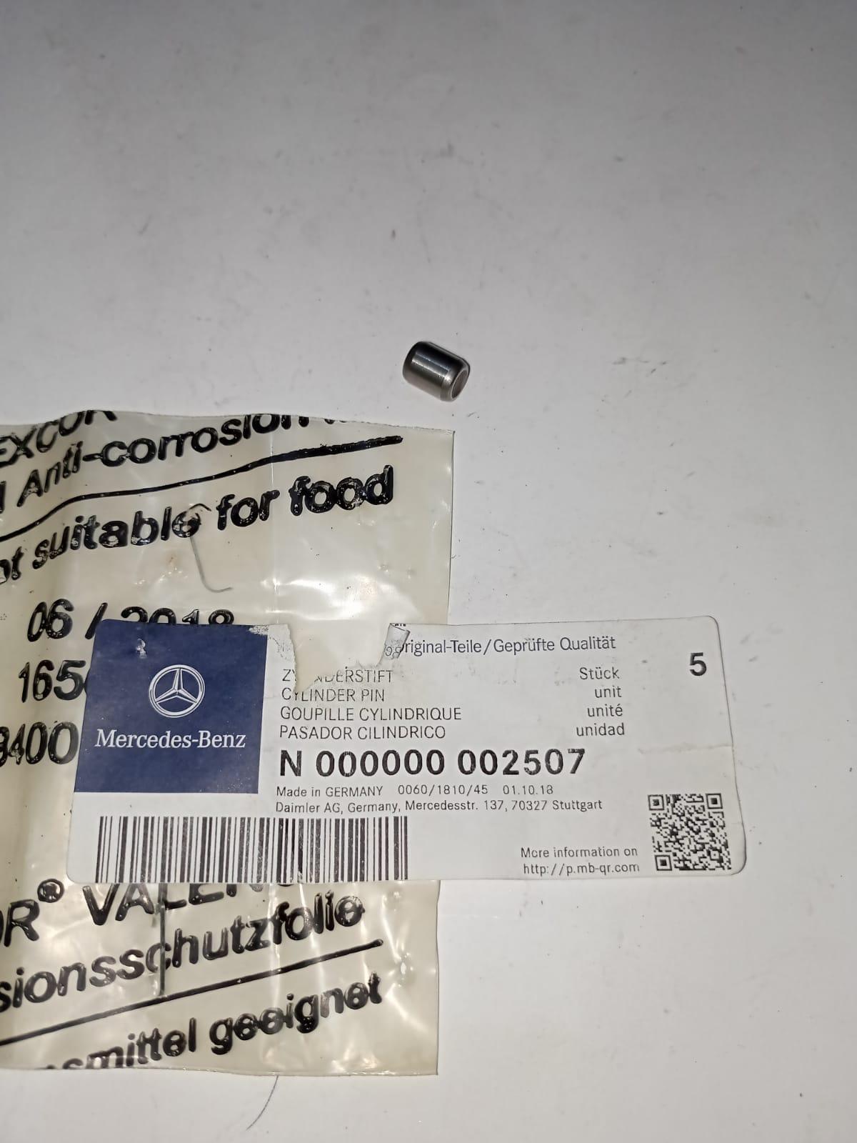 Mercedes-Benz Cylinder Pin Universal