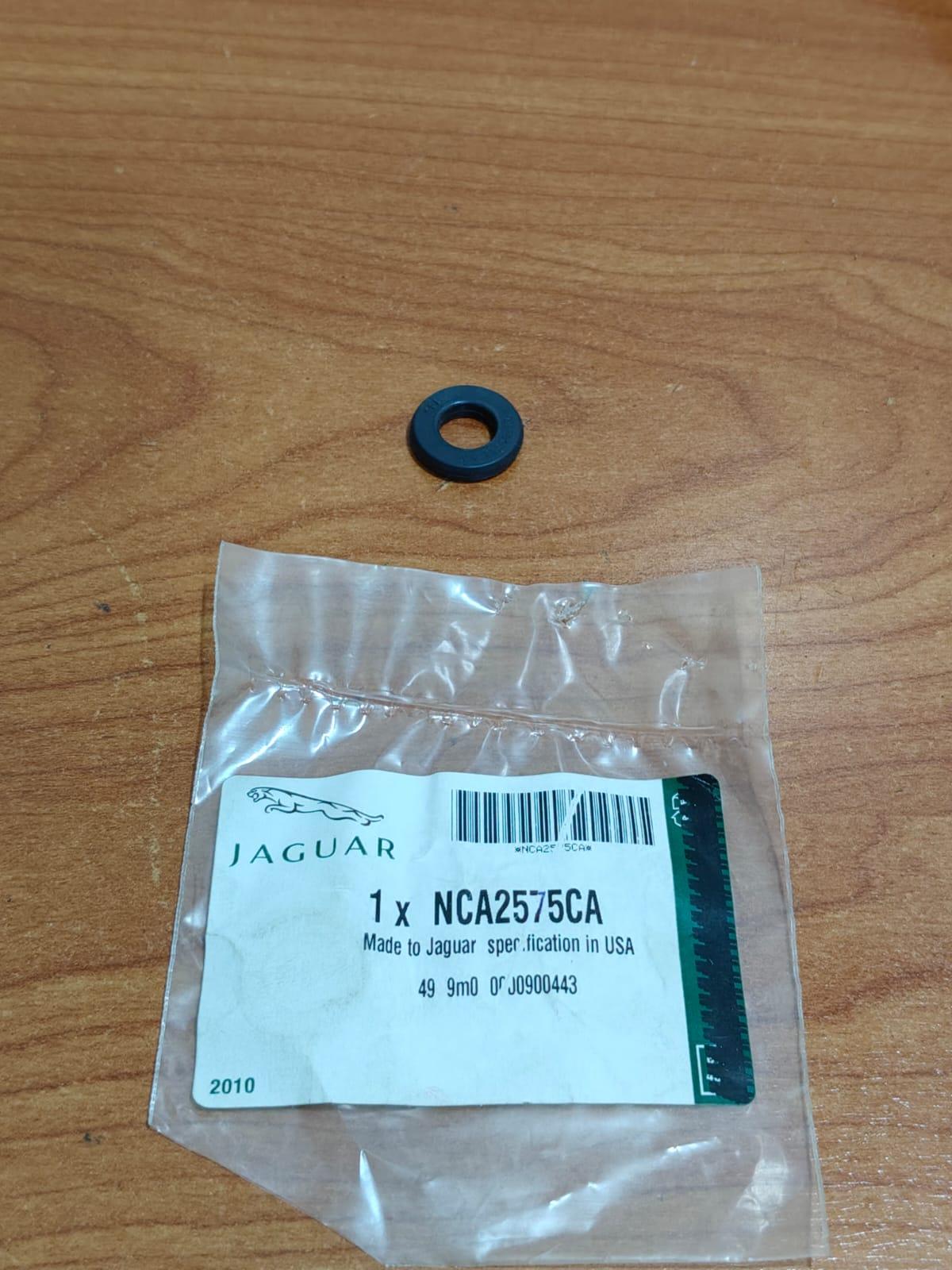 JAGUAR NCA2575CA010 XK8 XKR XJ8 Valve Camshaft Cover Bolt Isolation Grommet