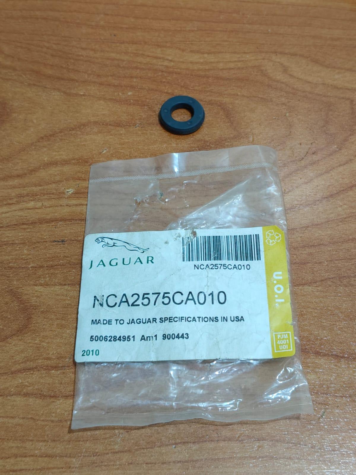 JAGUAR NCA2578BB XK8 XKR XJ8 X308 Valve Cover Interior Spark Plug Tube Well Seal