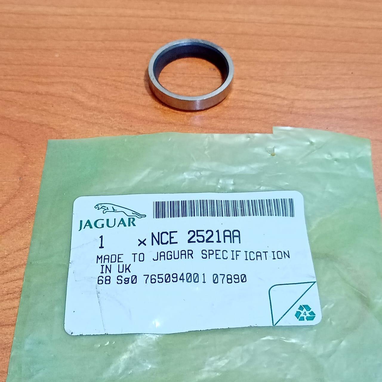 JAGUAR NCE2521AA XK8 XKR XJ8 X308 4.2L V8 Engine Cylinder Head Exhaust Valve Seat