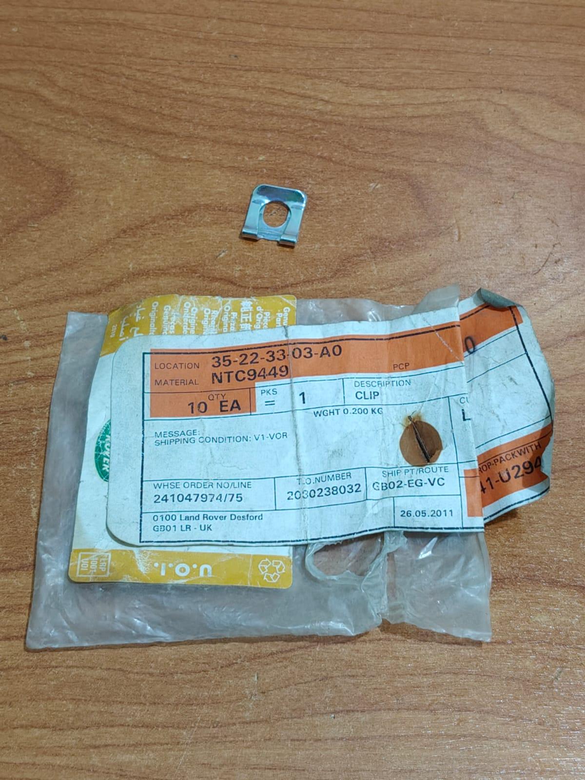 Land Rover NTC9449 Front Suspension Clip Discovery,Range Rover