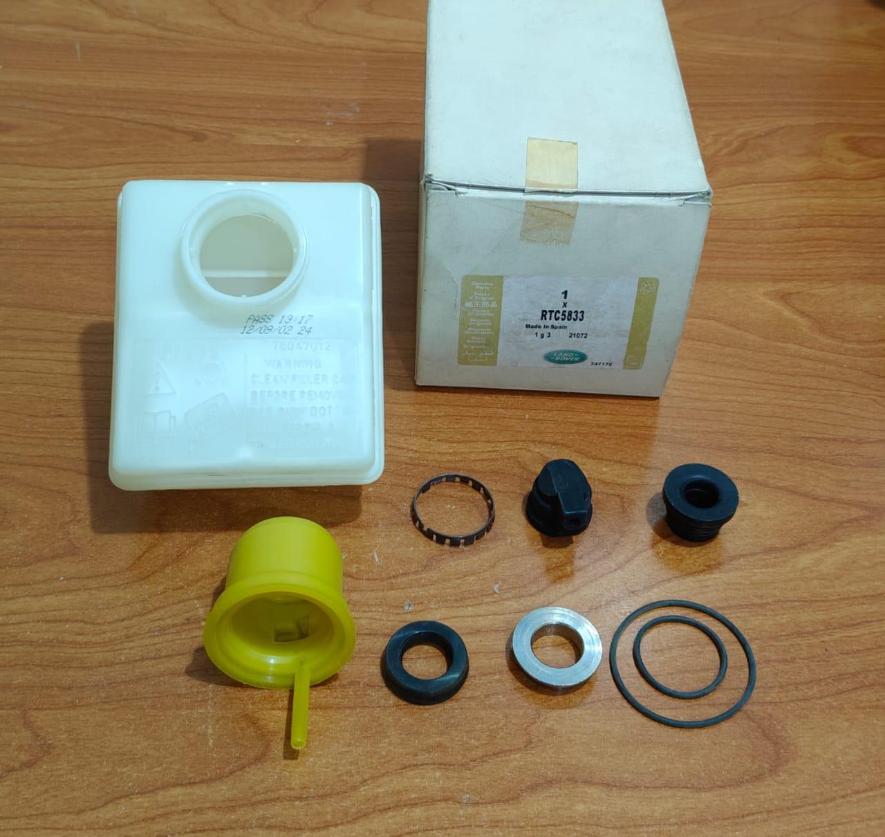 Land Rover RTC5833 Brake Pump Tank Discovery 1,Range Rover Classic