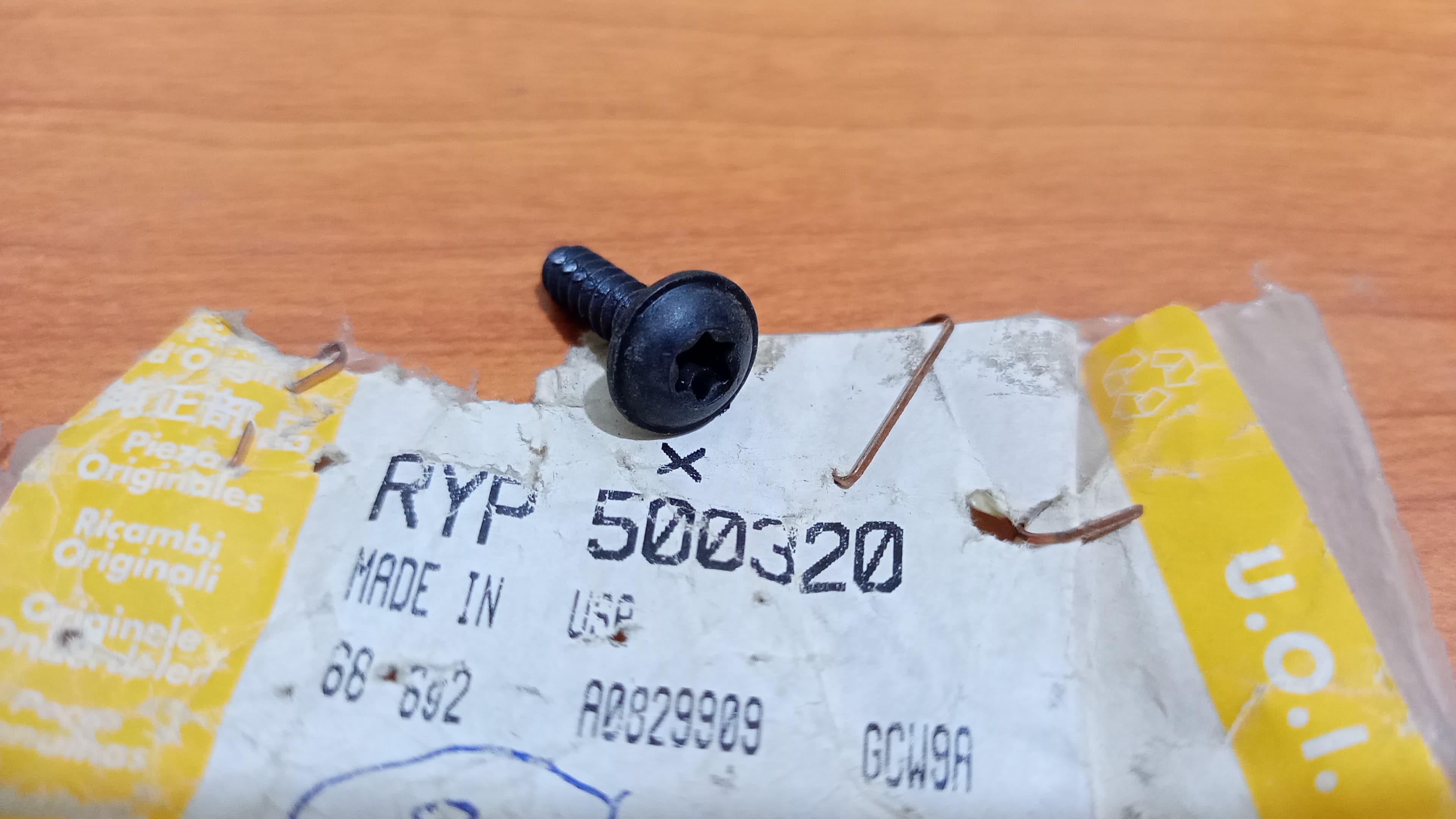 Genuine Land Rover Range Rover Screw RYP500320 Range Rover 2006-2012