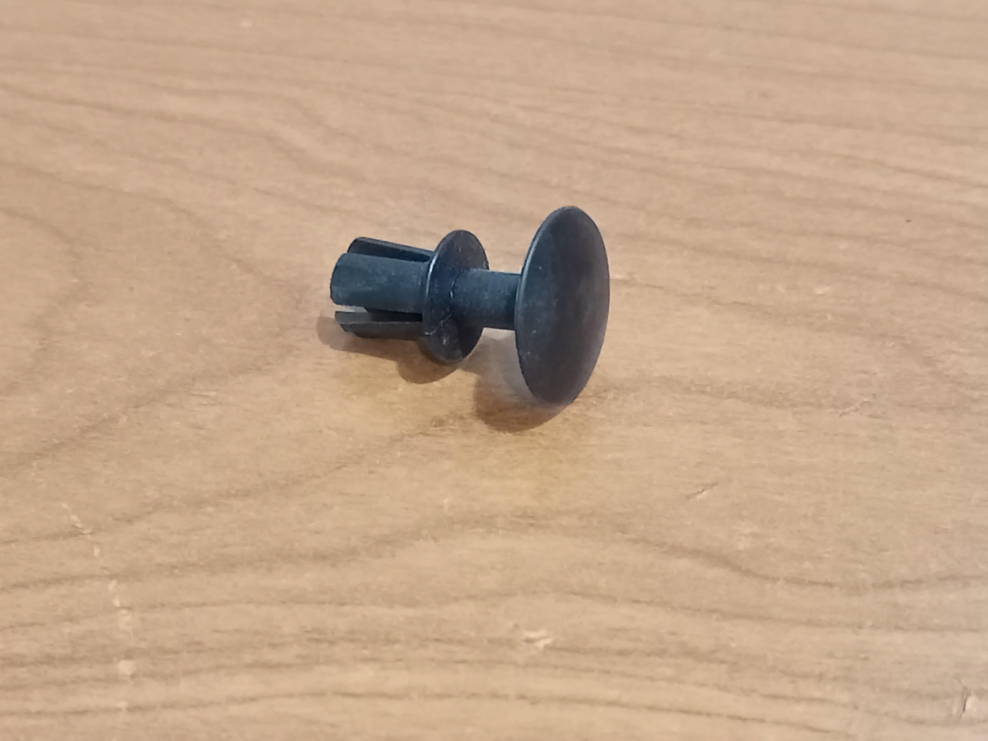 Land Rover LR115125 A/D Pillar Molding Clip Retainer Rivet