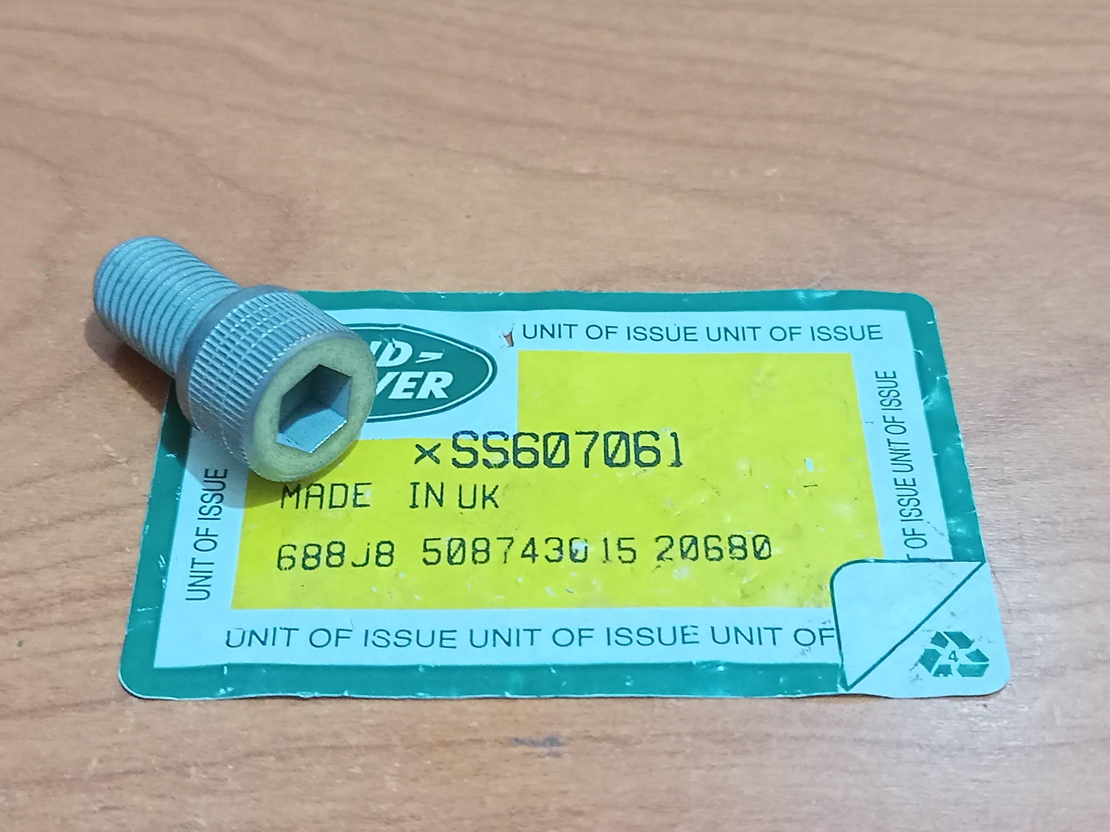 Land Rover SS607061 Screw Genuine Defender Discovery 1983-2016